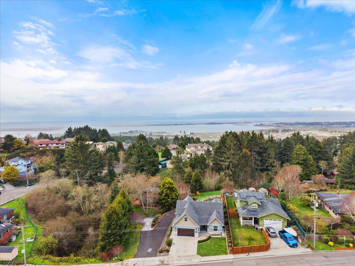 2225 Burns Drive
