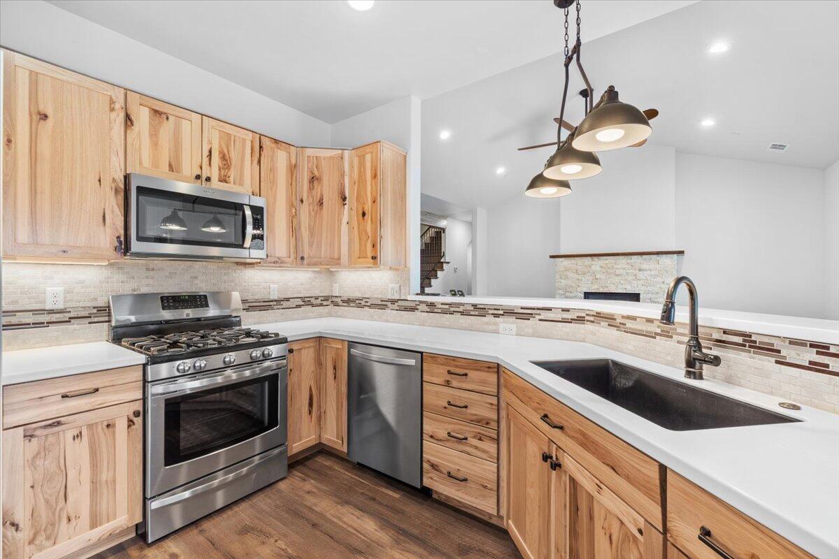 2225 Burns Drive