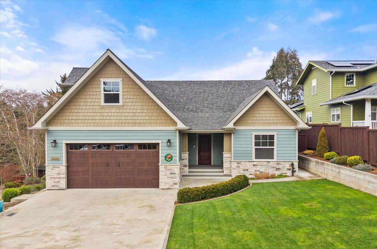 2225 Burns Drive
