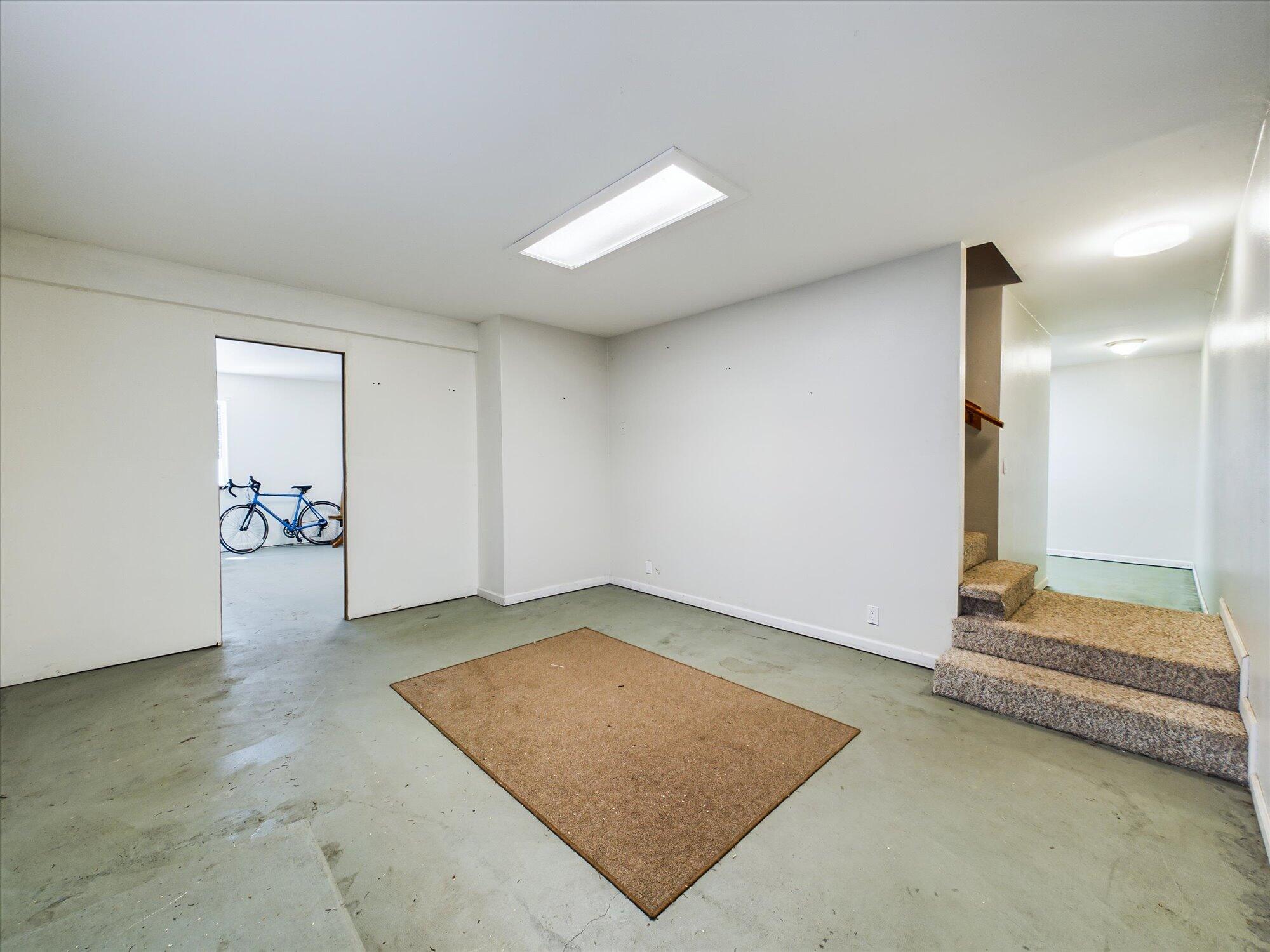 654 Forest View Drive