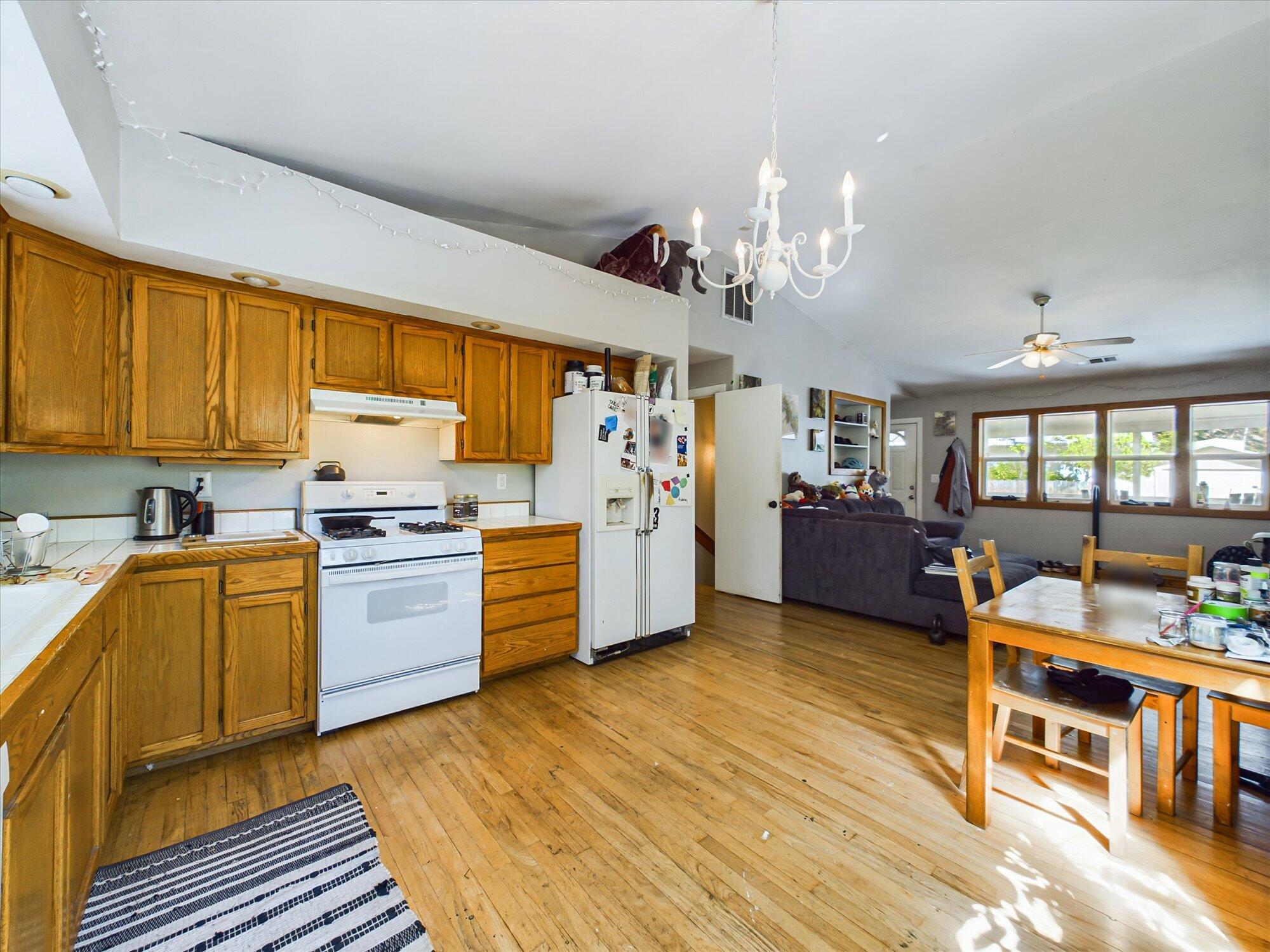 654 Forest View Drive