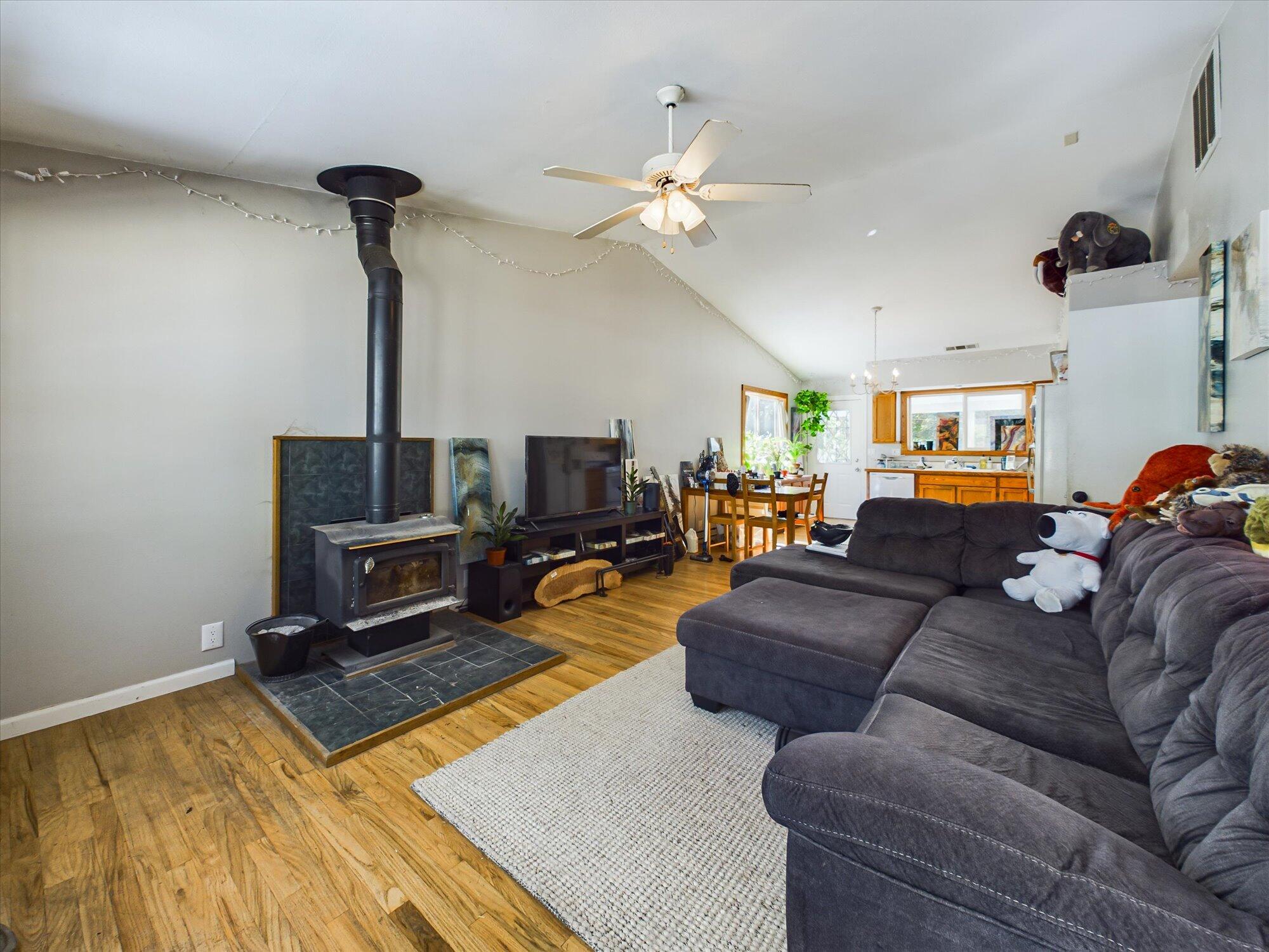 654 Forest View Drive