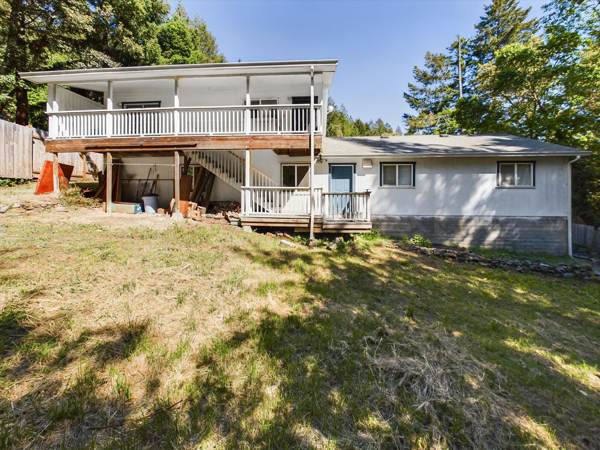 654 Forest View Drive