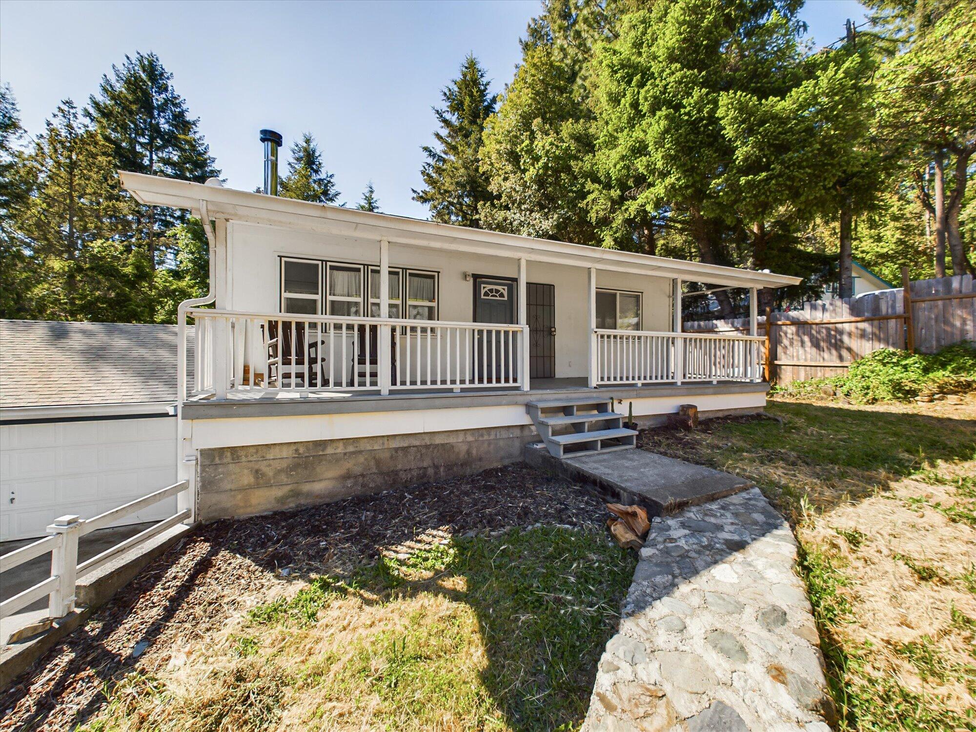 654 Forest View Drive