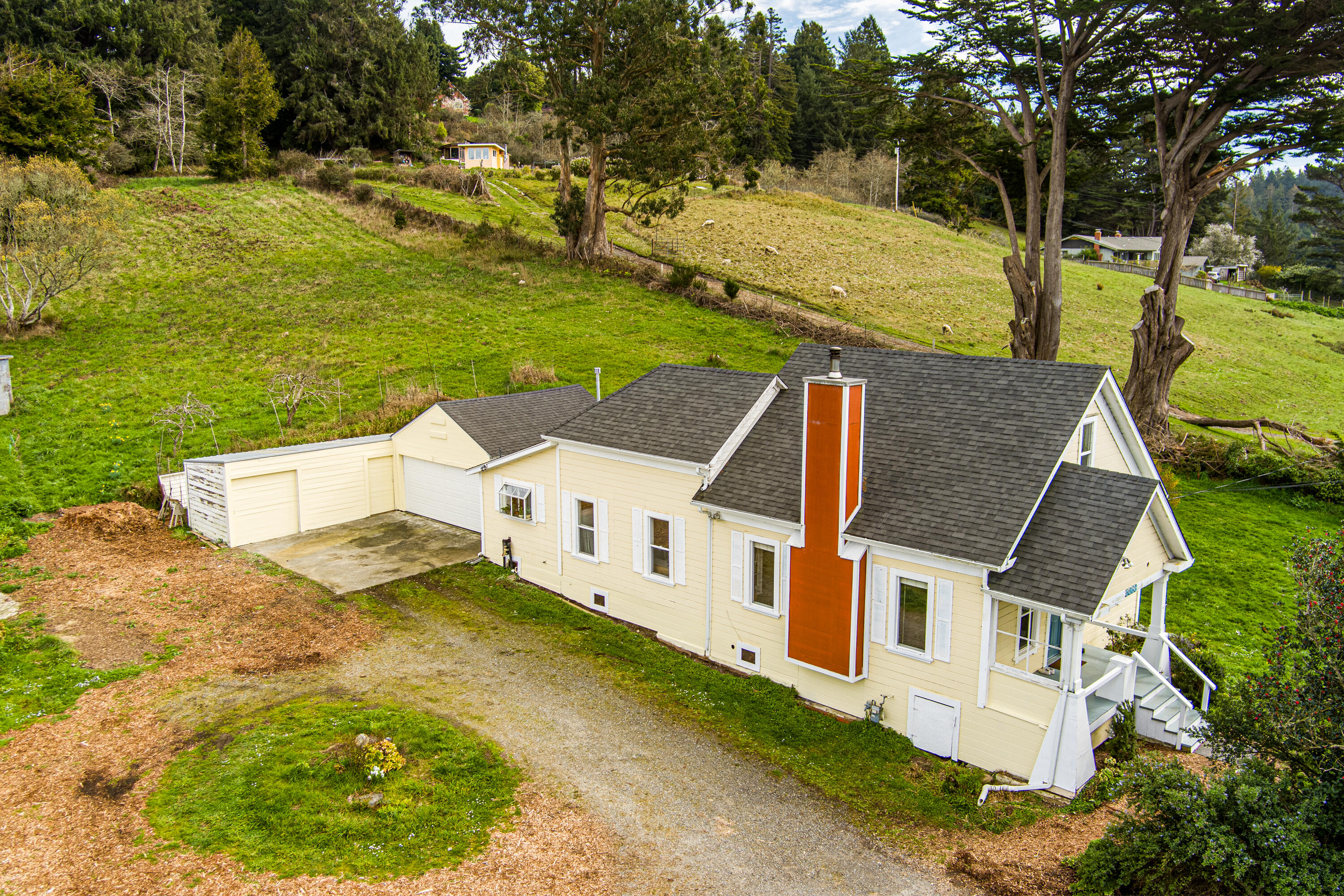 5863 Elk River Road