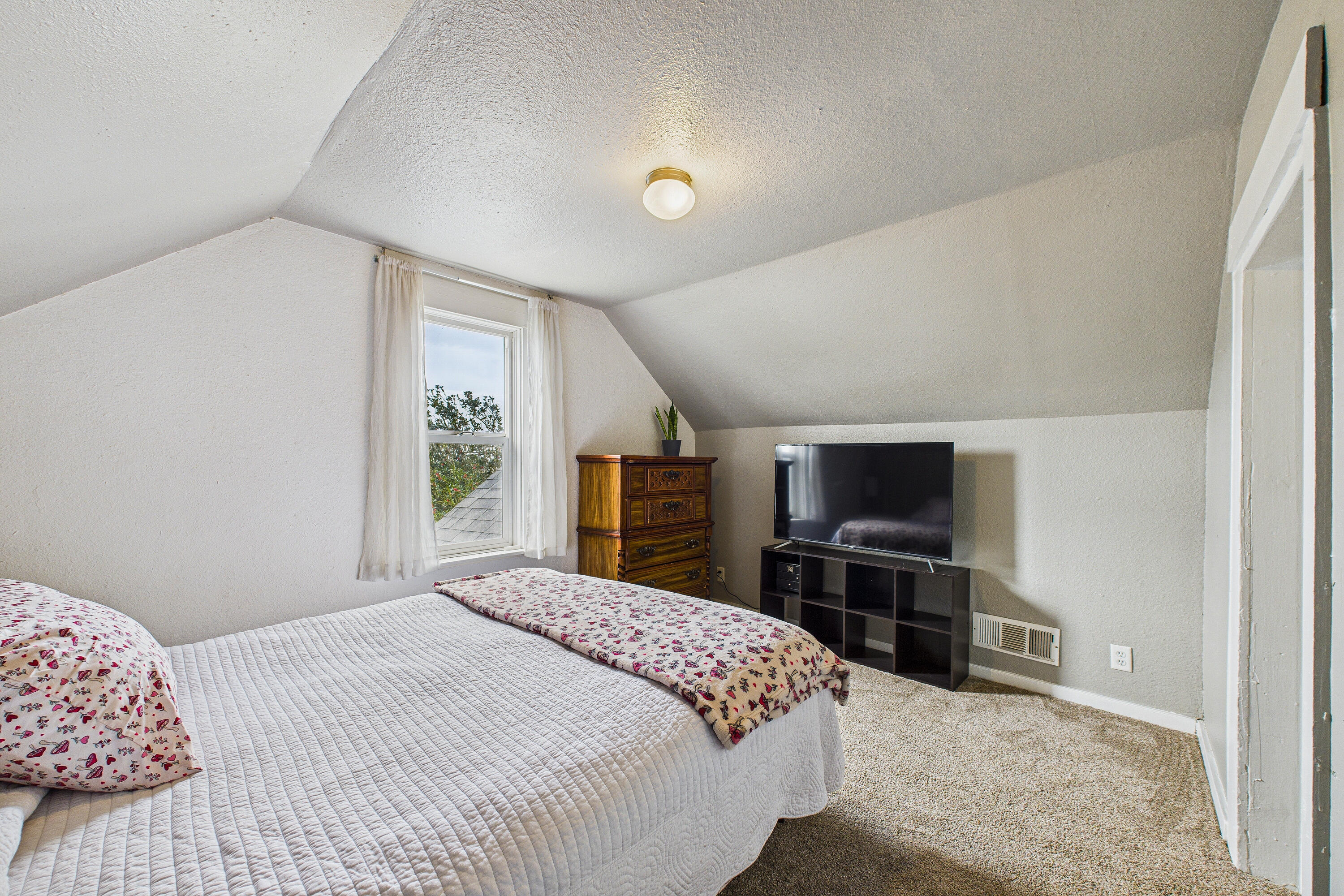 5863 Elk River Road