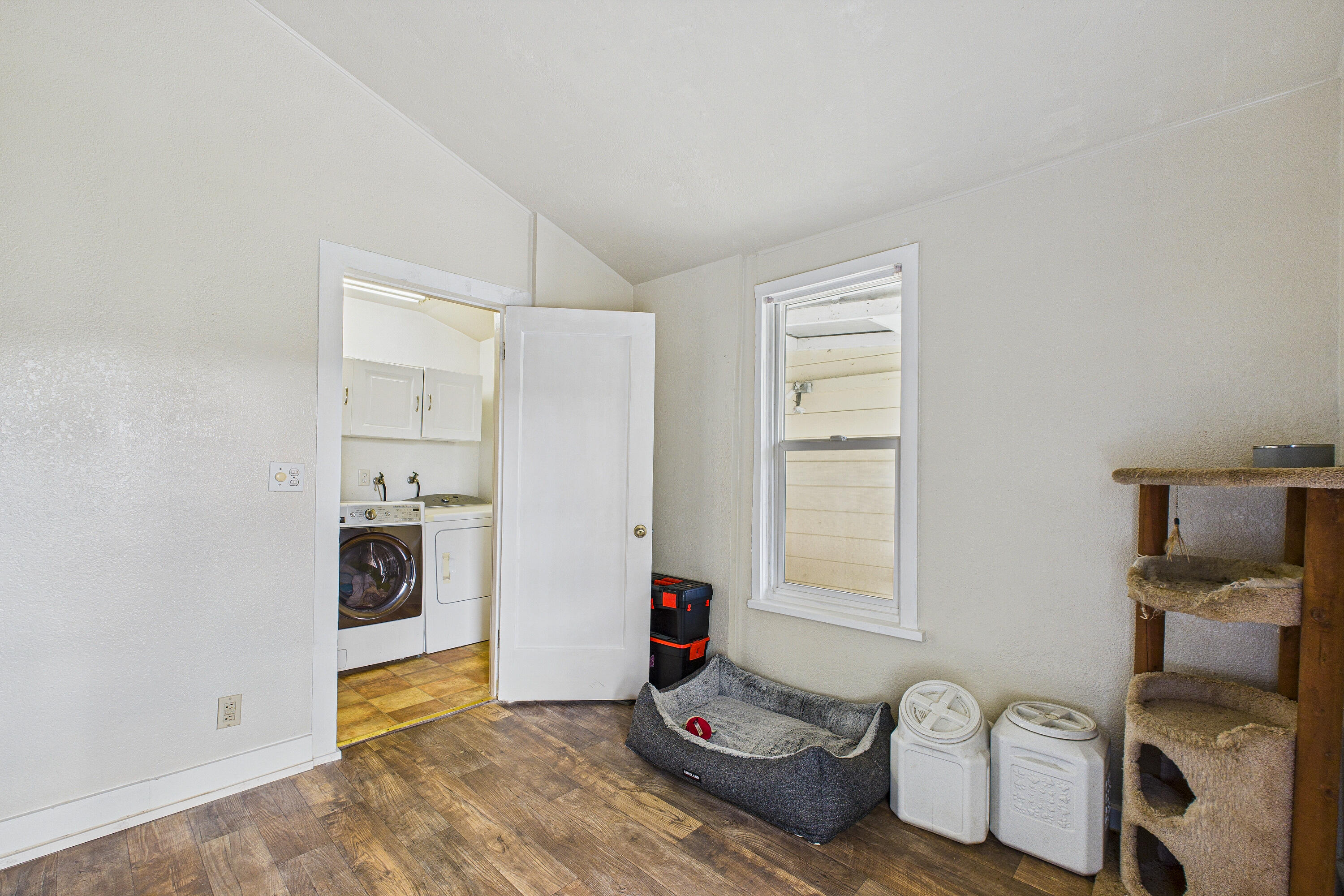 5863 Elk River Road