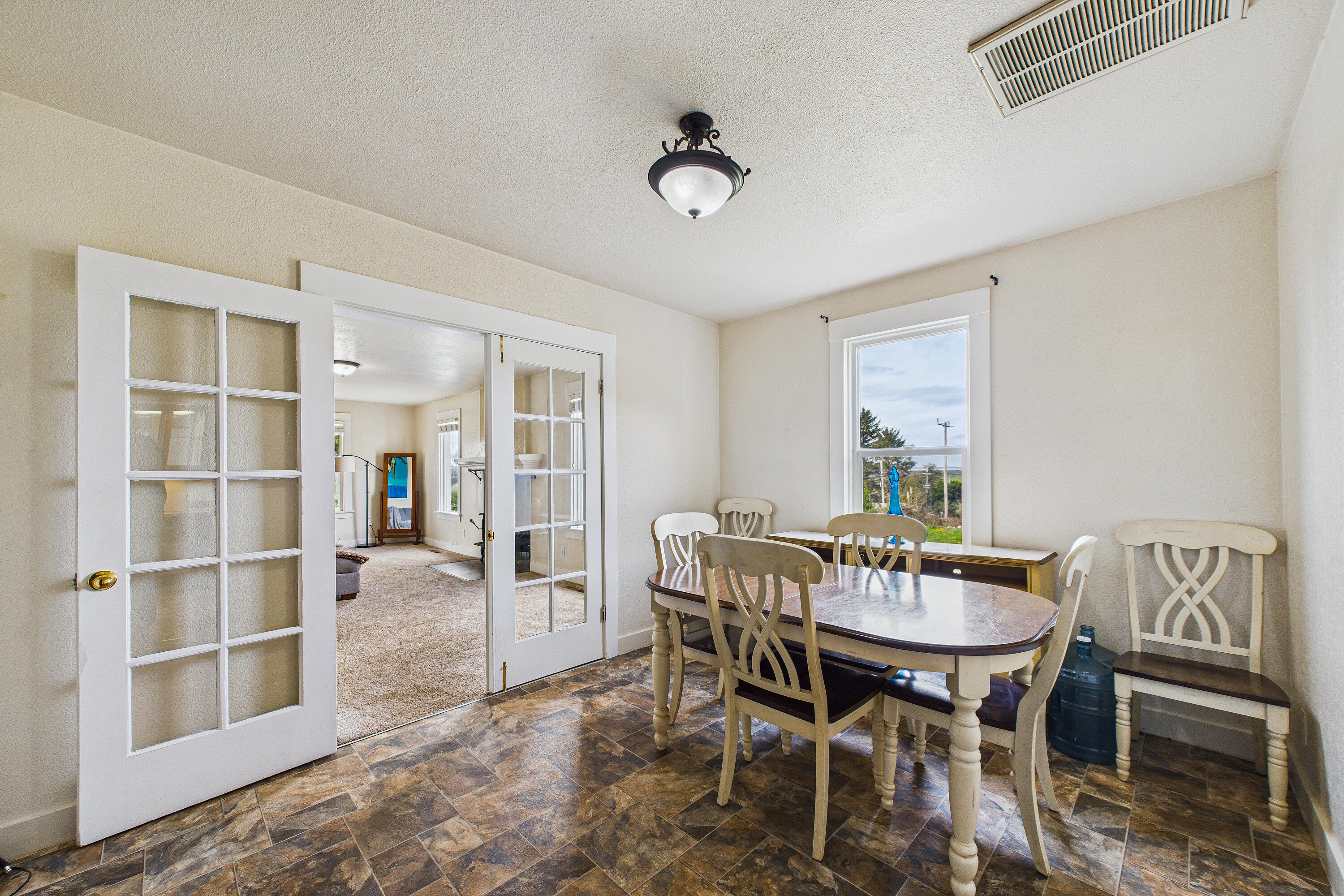5863 Elk River Road