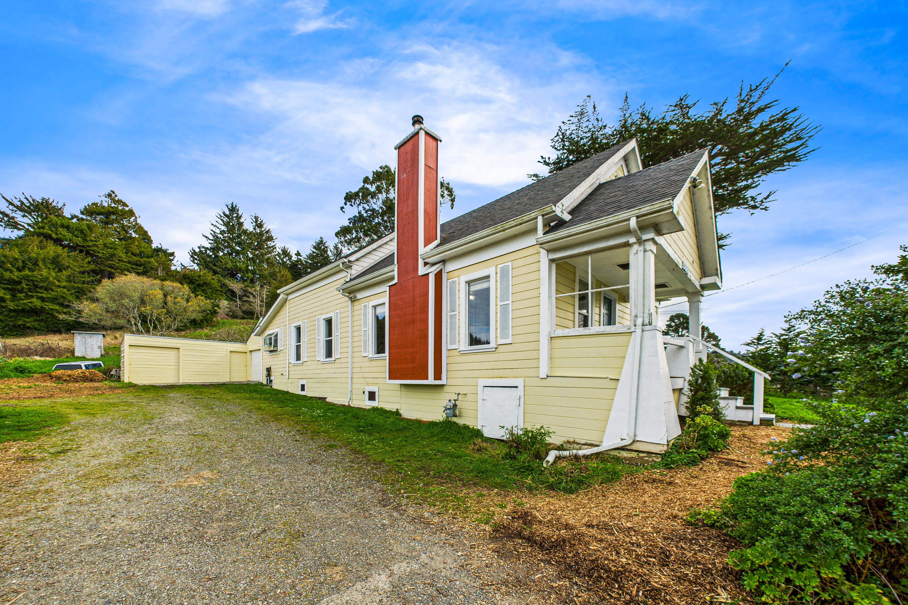 5863 Elk River Road