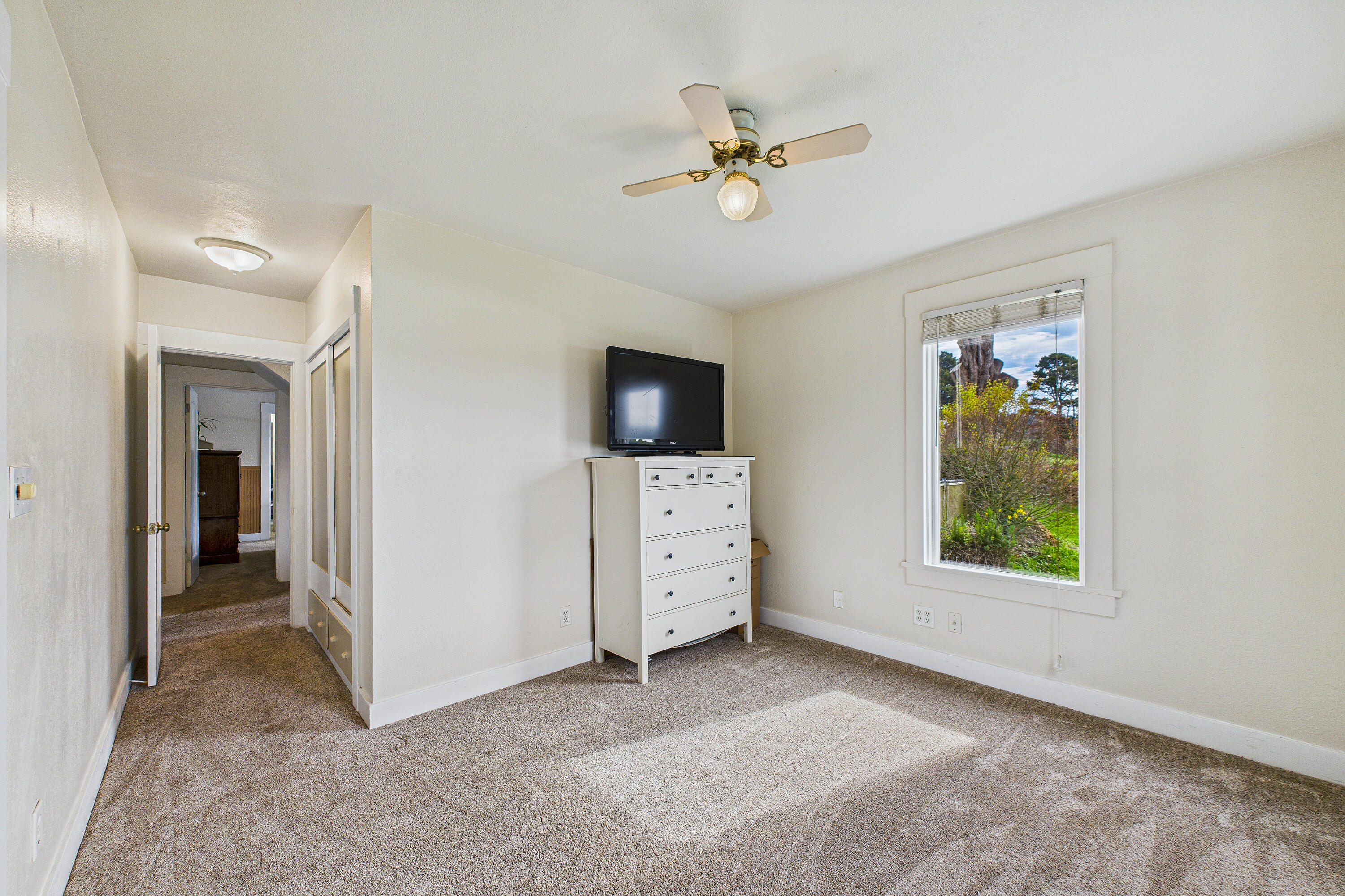 5863 Elk River Road