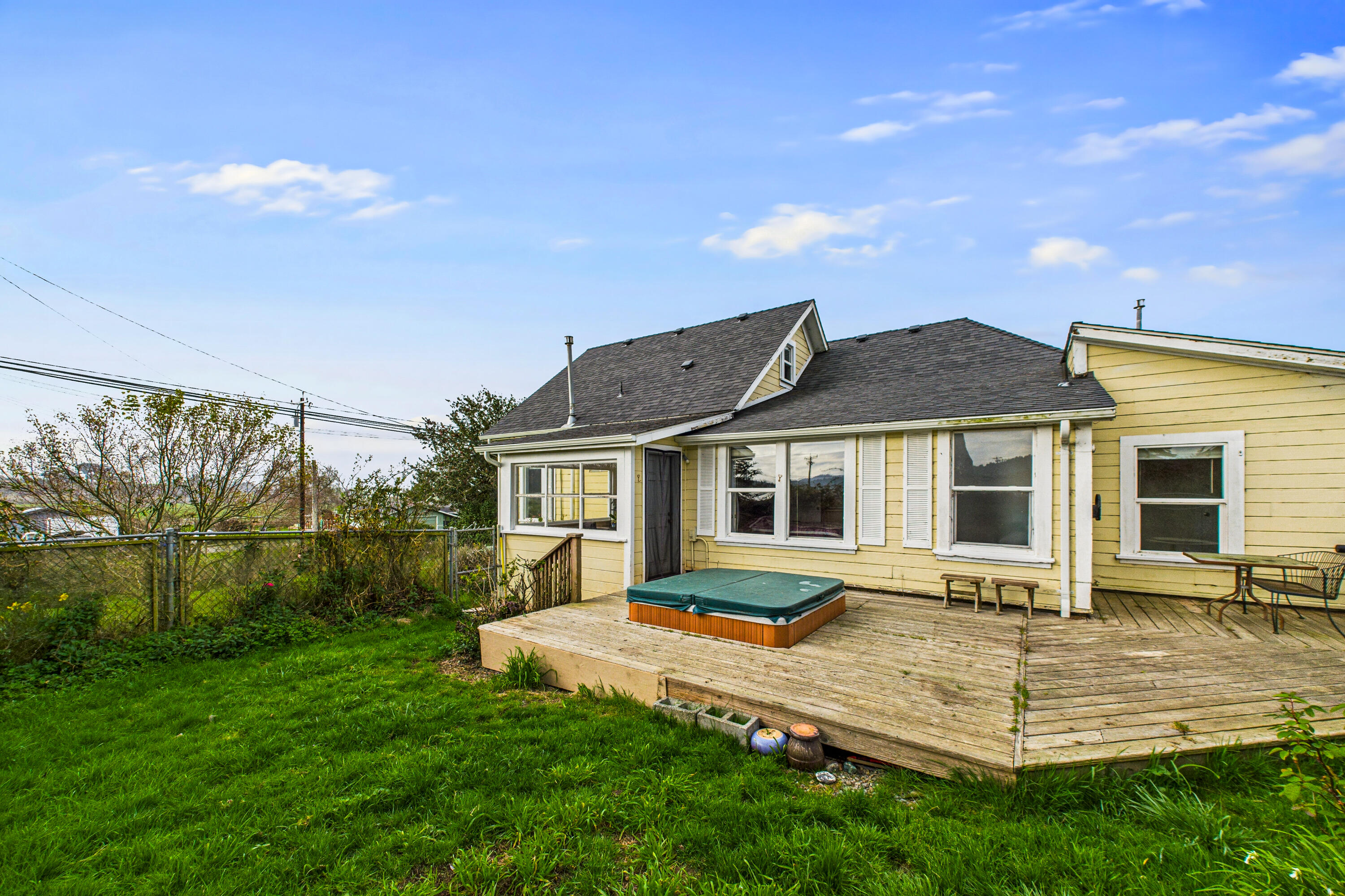5863 Elk River Road