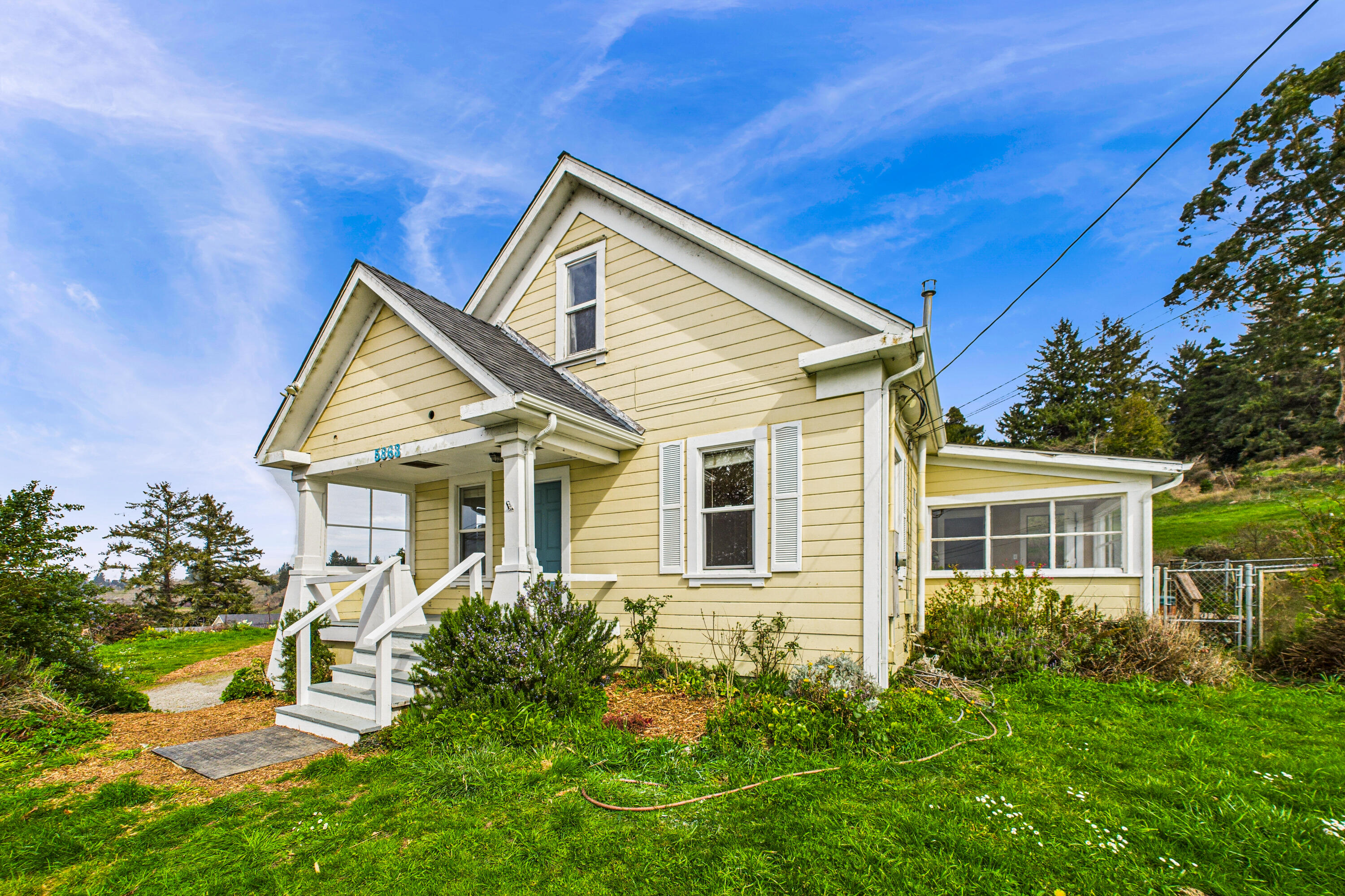 5863 Elk River Road