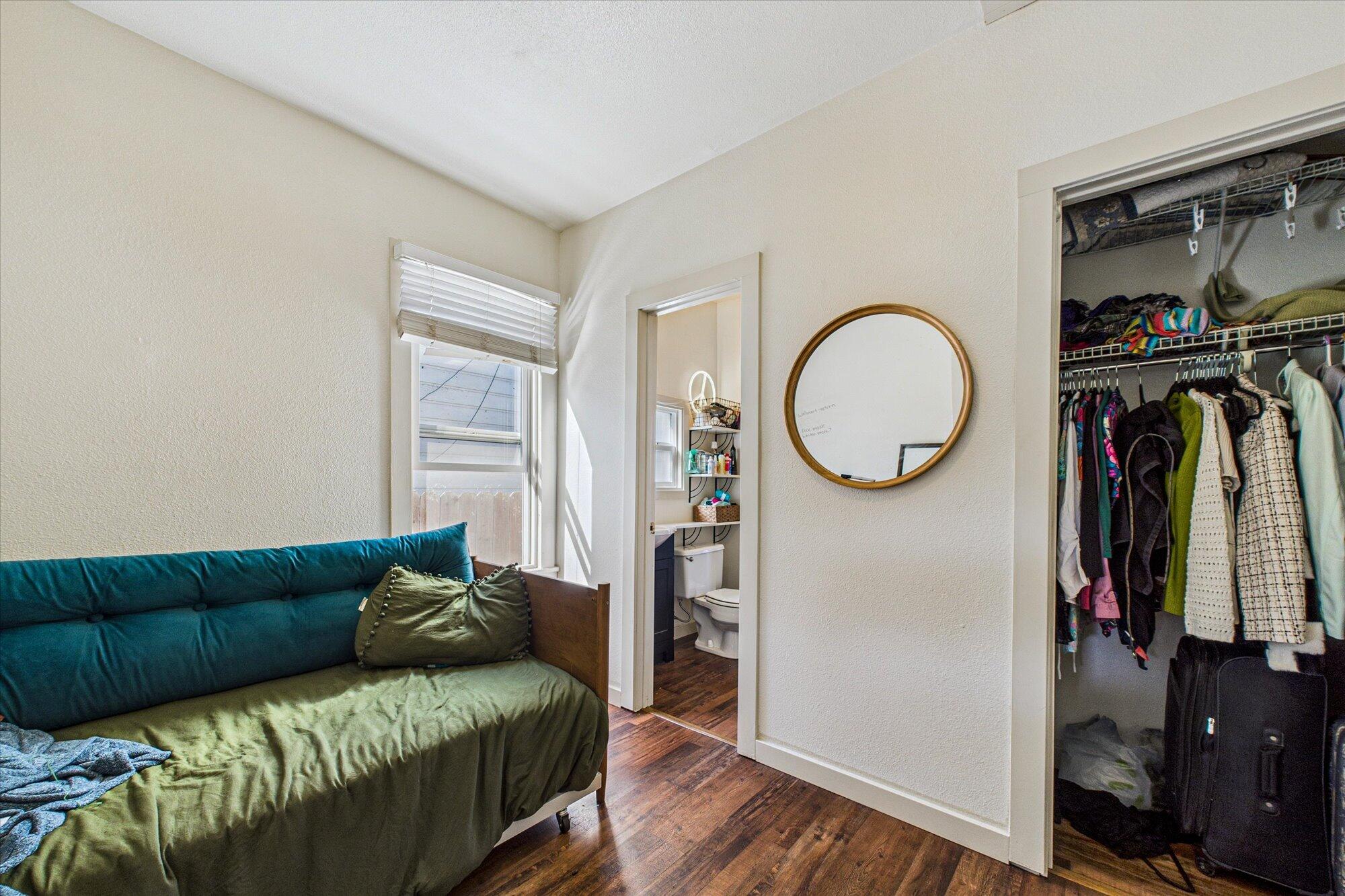 1418 6th Street