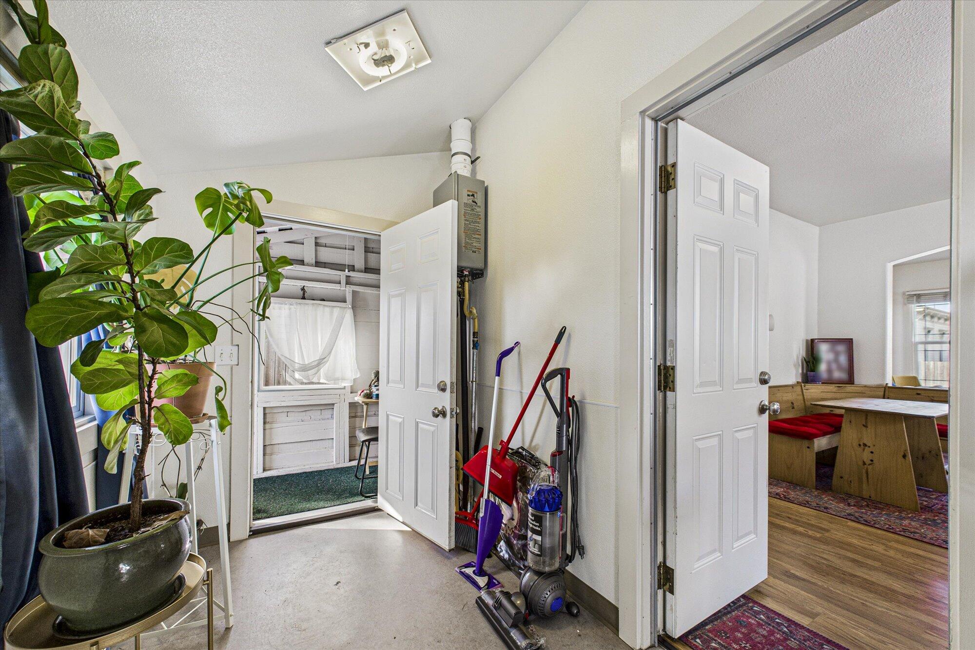 1418 6th Street