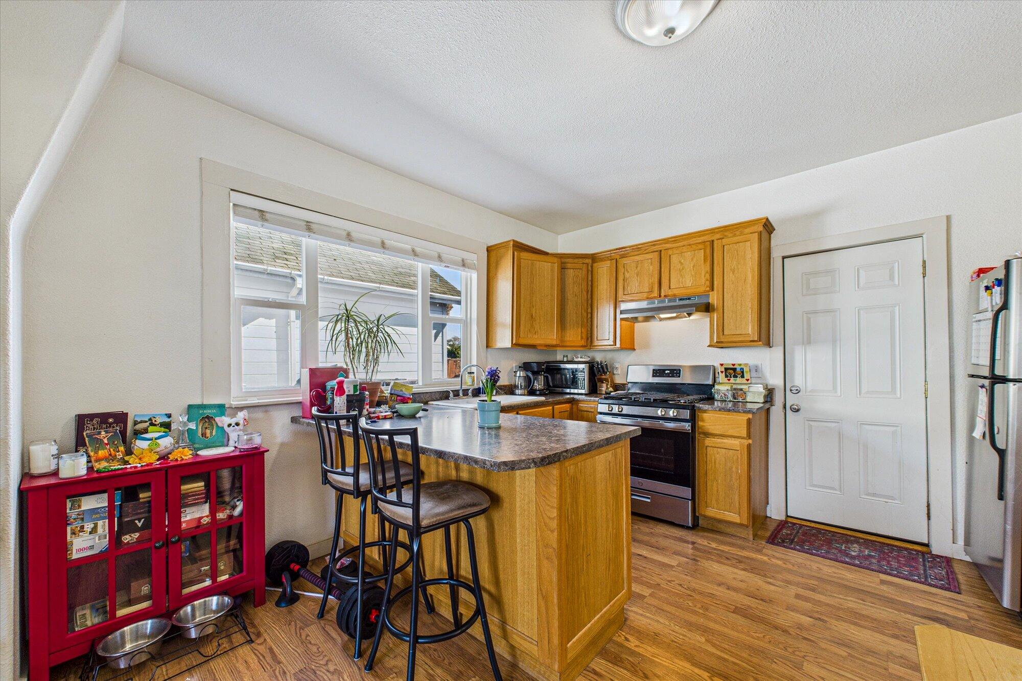 1418 6th Street