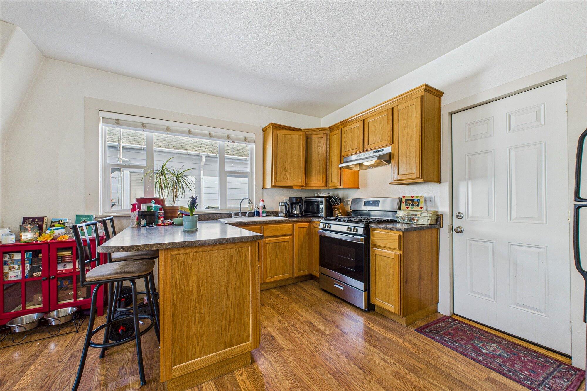 1418 6th Street