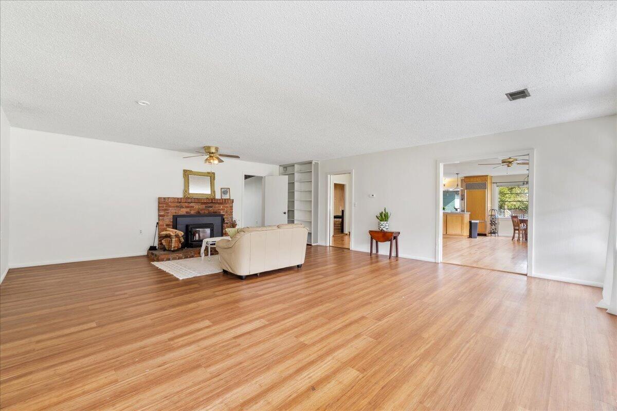 2630 Spears Road