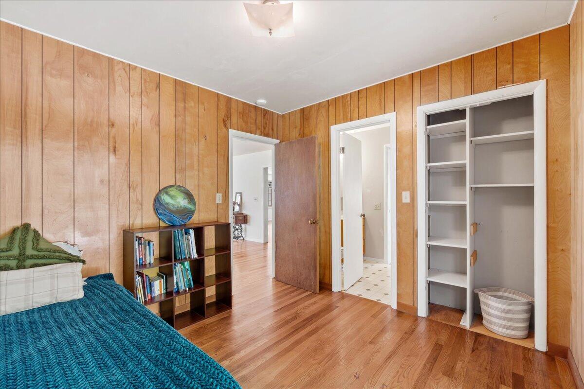 2630 Spears Road
