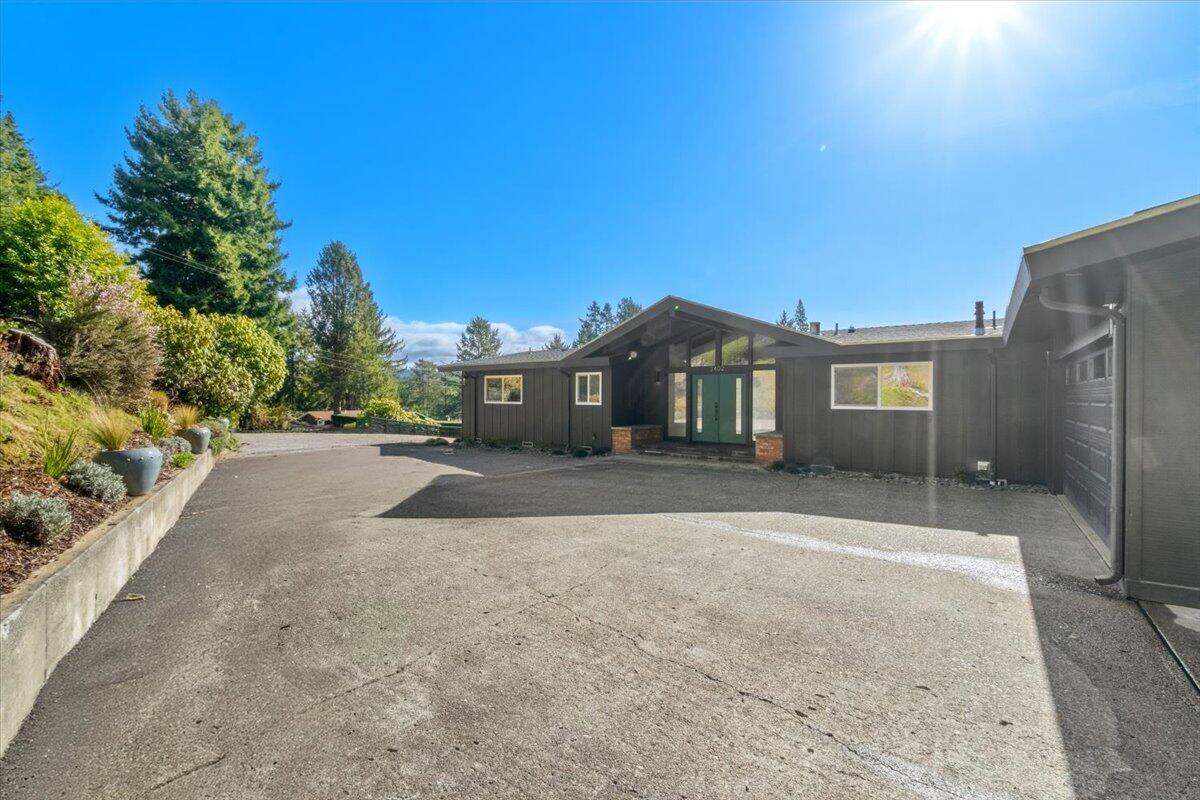 3402 Buttermilk Lane