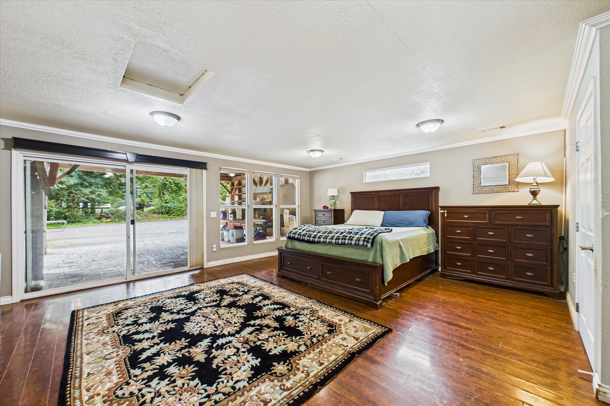 903 Cedar Avenue