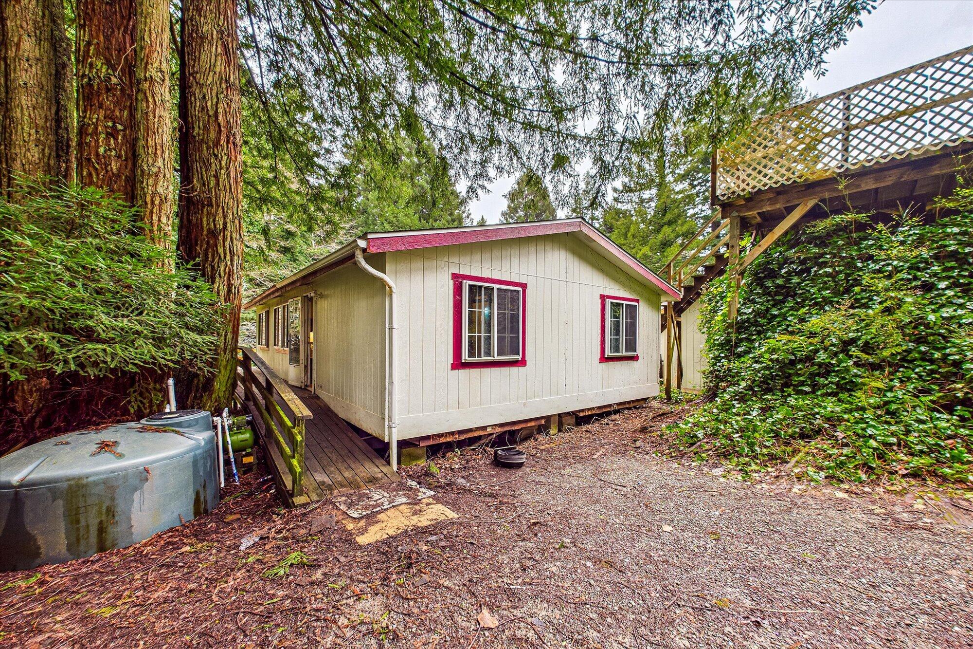 903 Cedar Avenue