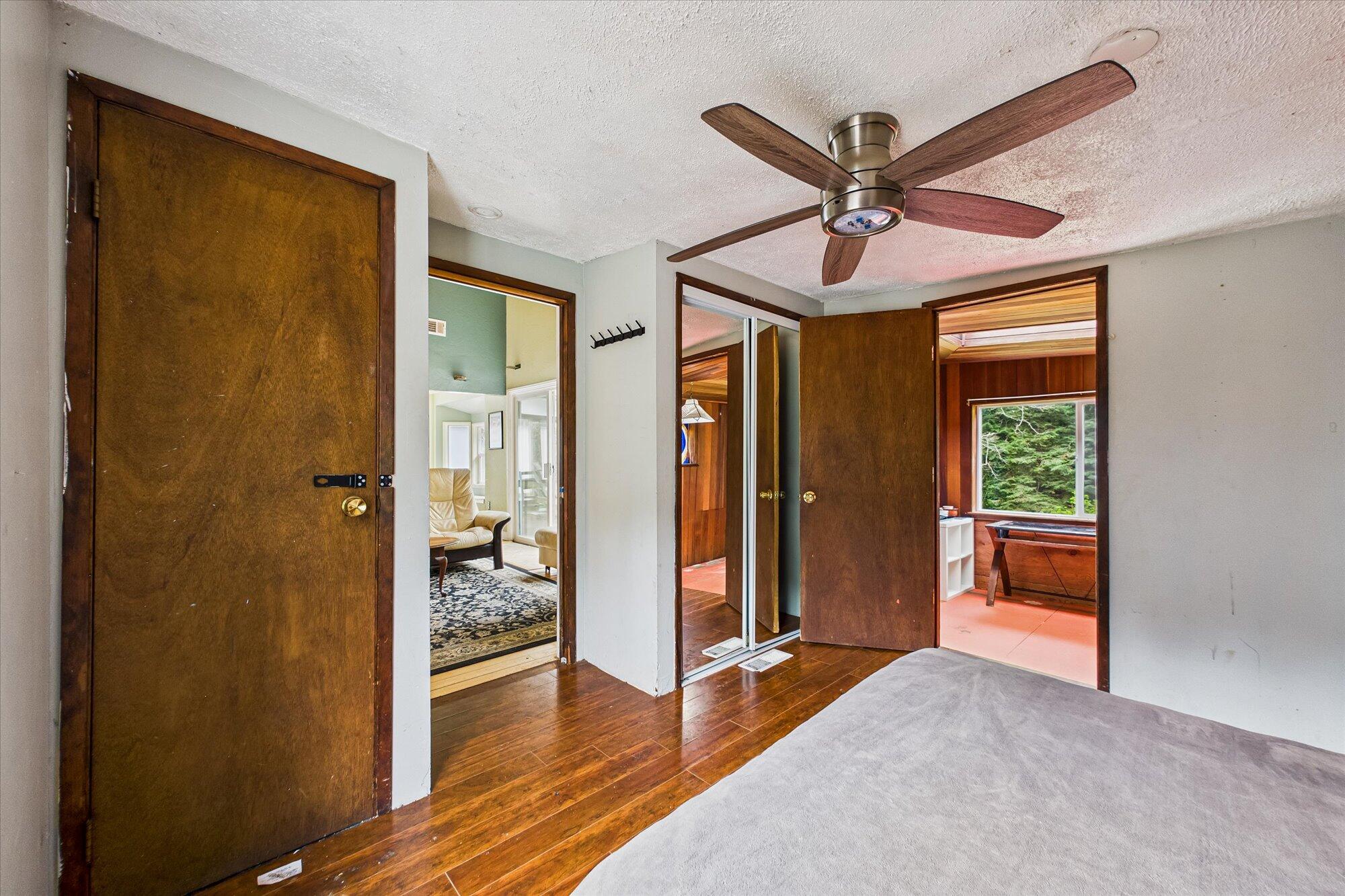 903 Cedar Avenue
