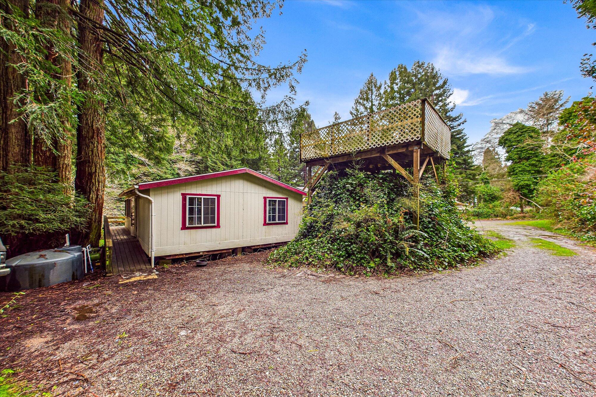903 Cedar Avenue