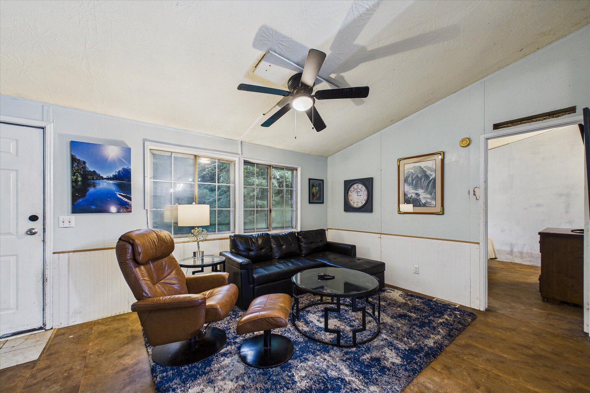 903 Cedar Avenue