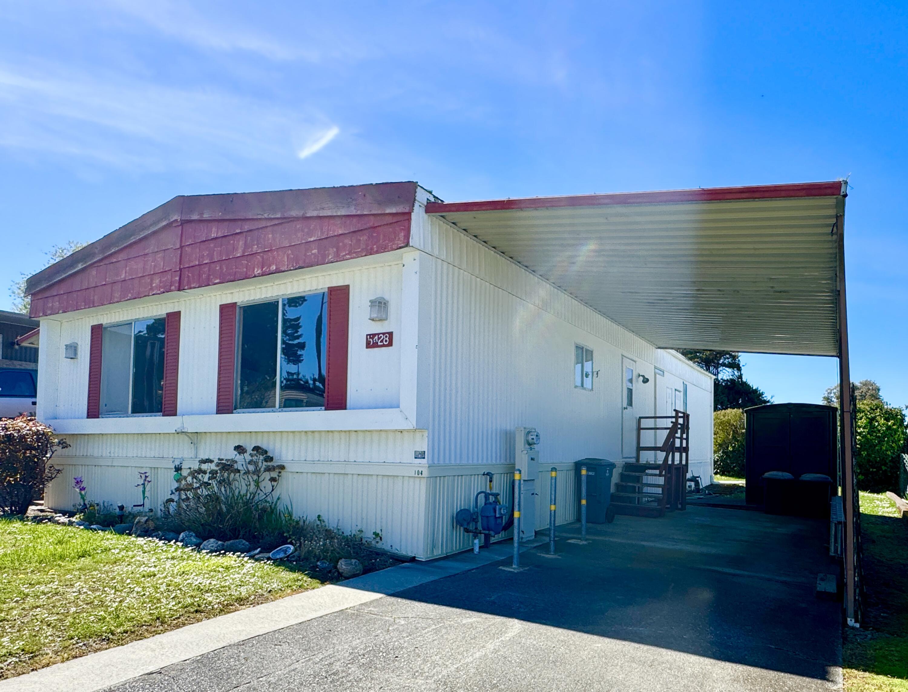 5428 Paradise Lane, 104