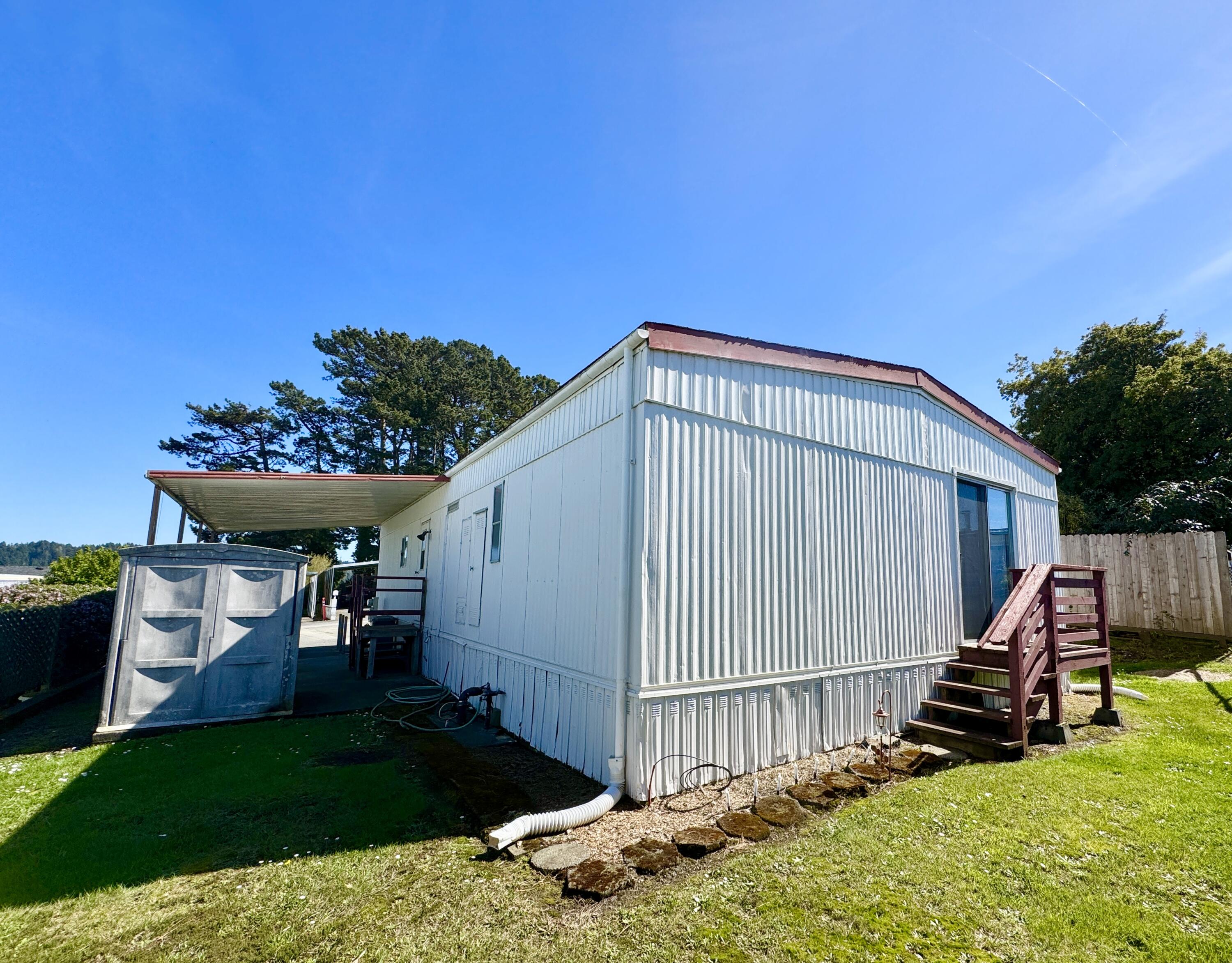 5428 Paradise Lane, 104