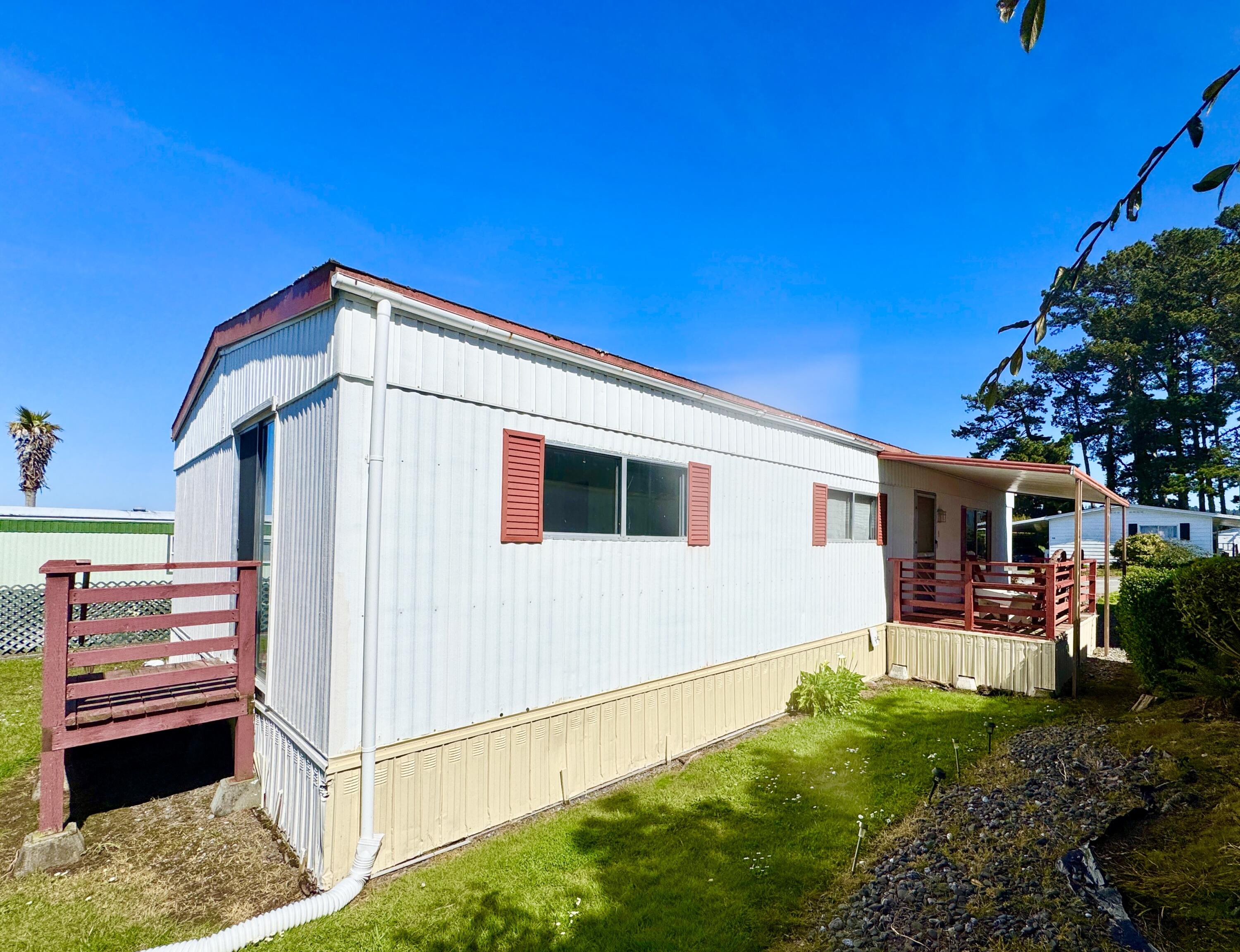 5428 Paradise Lane, 104