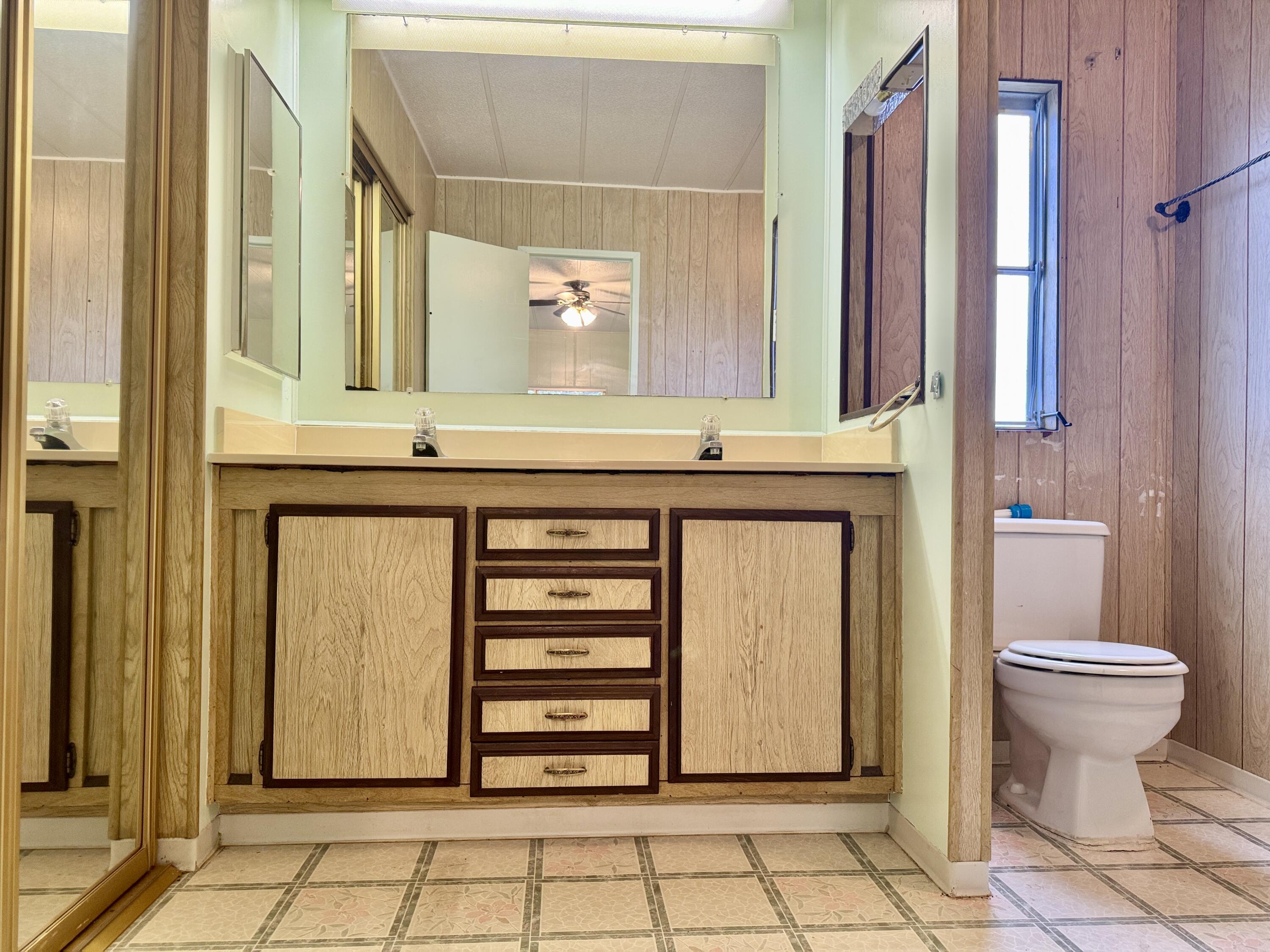 5428 Paradise Lane, 104