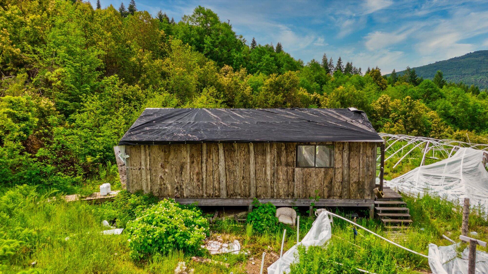 1245 Iron Gate Road