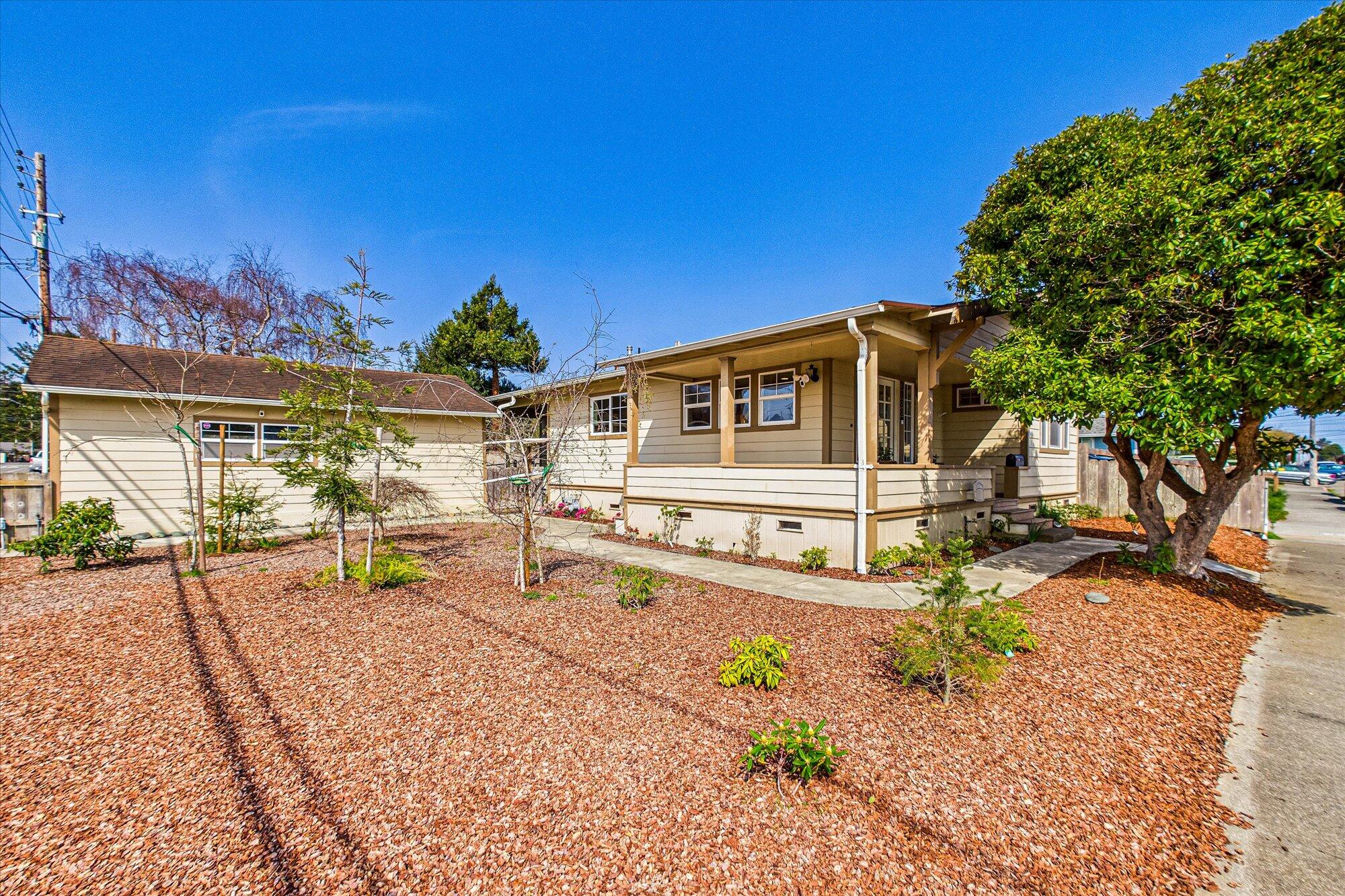 3888 G Street