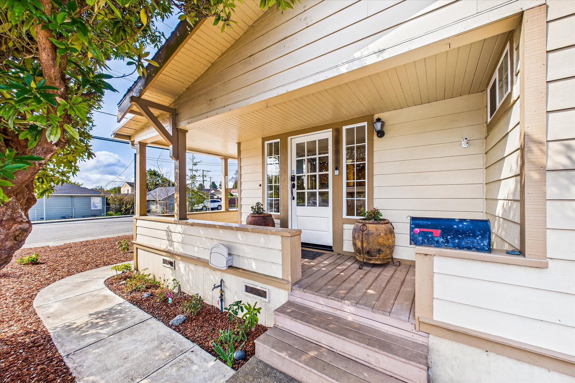 3888 G Street