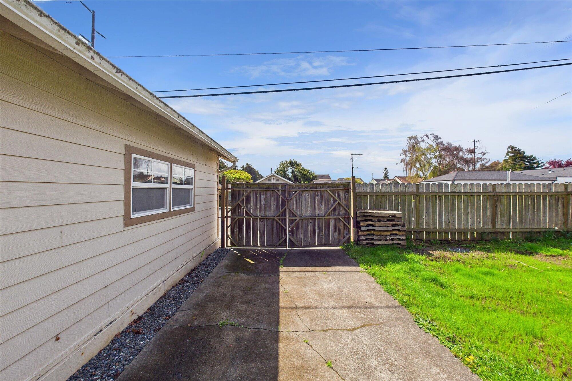 3888 G Street