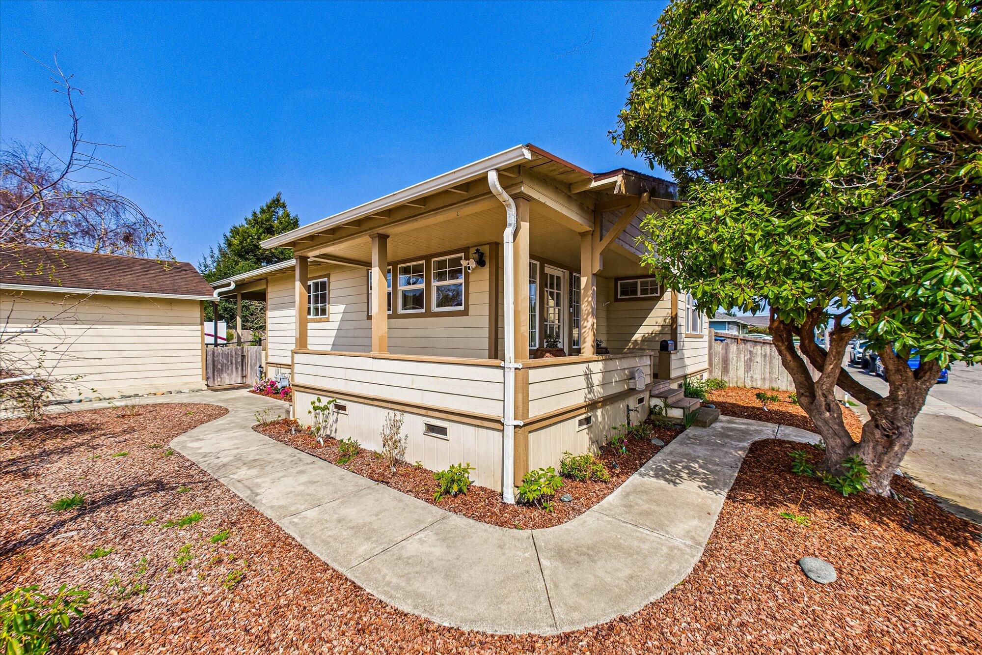 3888 G Street