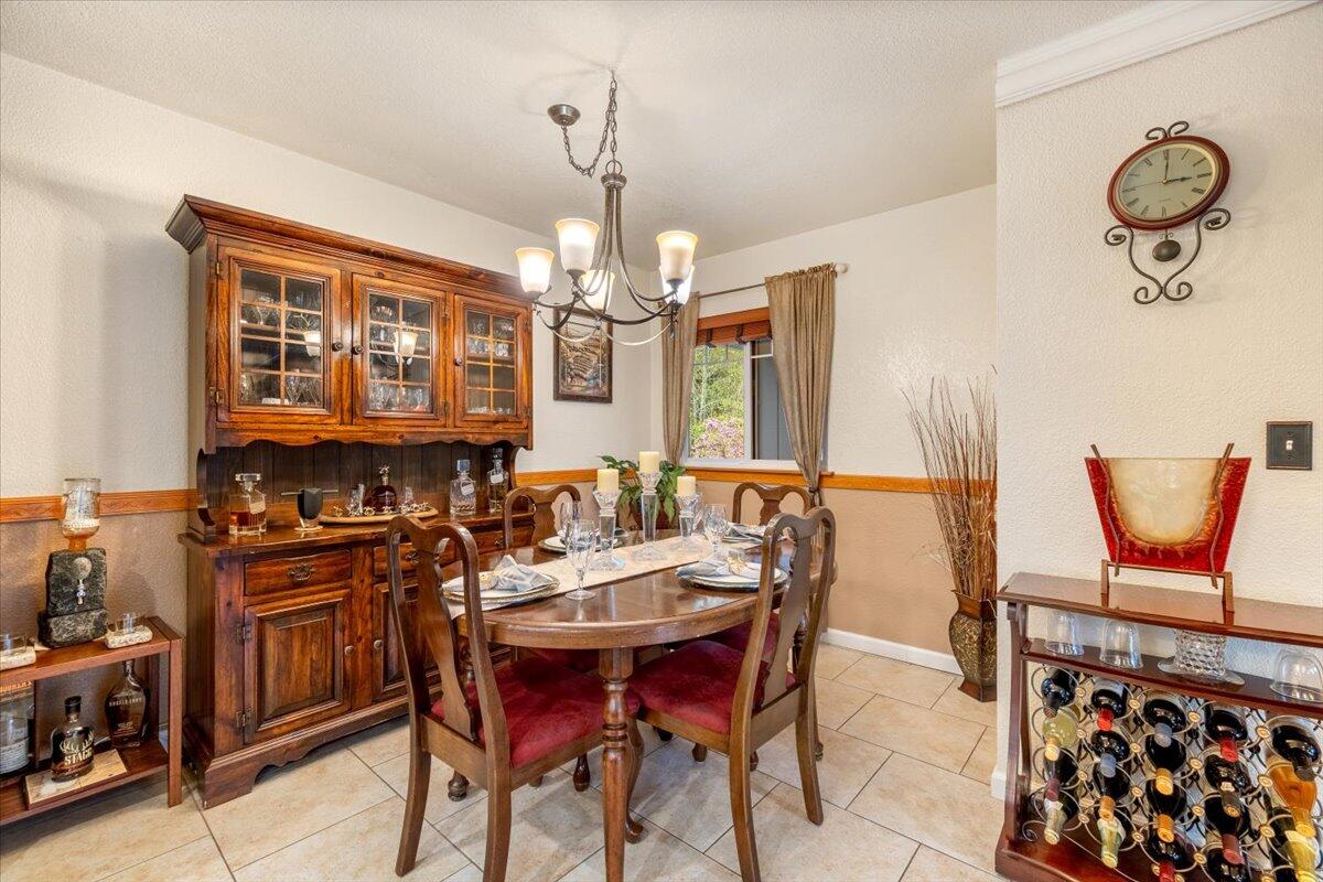 1346 Parkside Dr Drive, McKinleyville