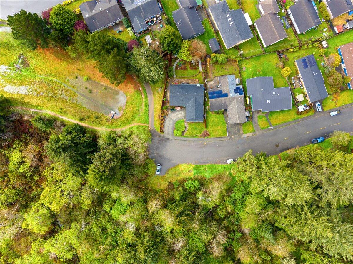 1346 Parkside Dr Drive, McKinleyville
