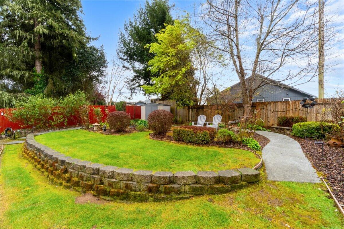1346 Parkside Dr Drive, McKinleyville