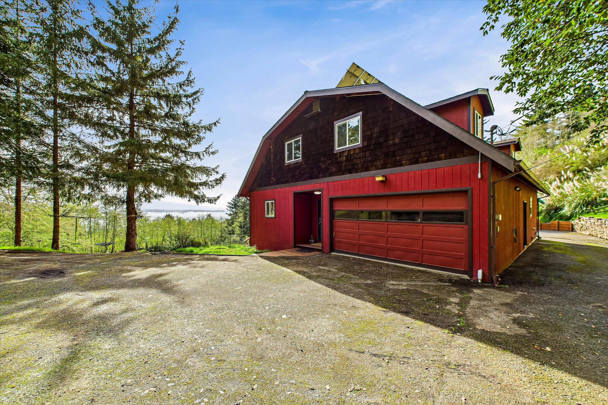 1652 Tompkins Hill Road
