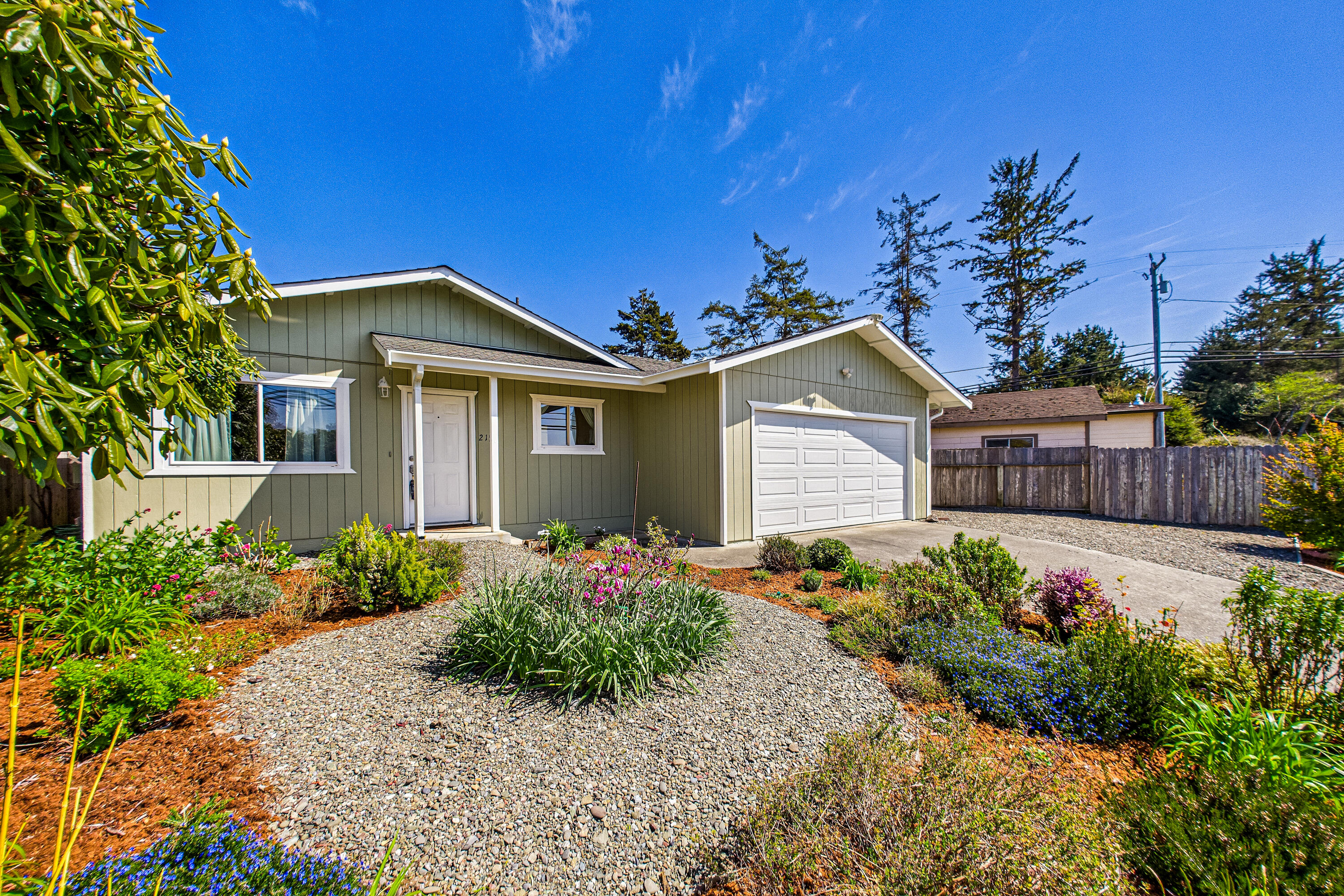 2157 Mckinleyville Avenue, McKinleyville