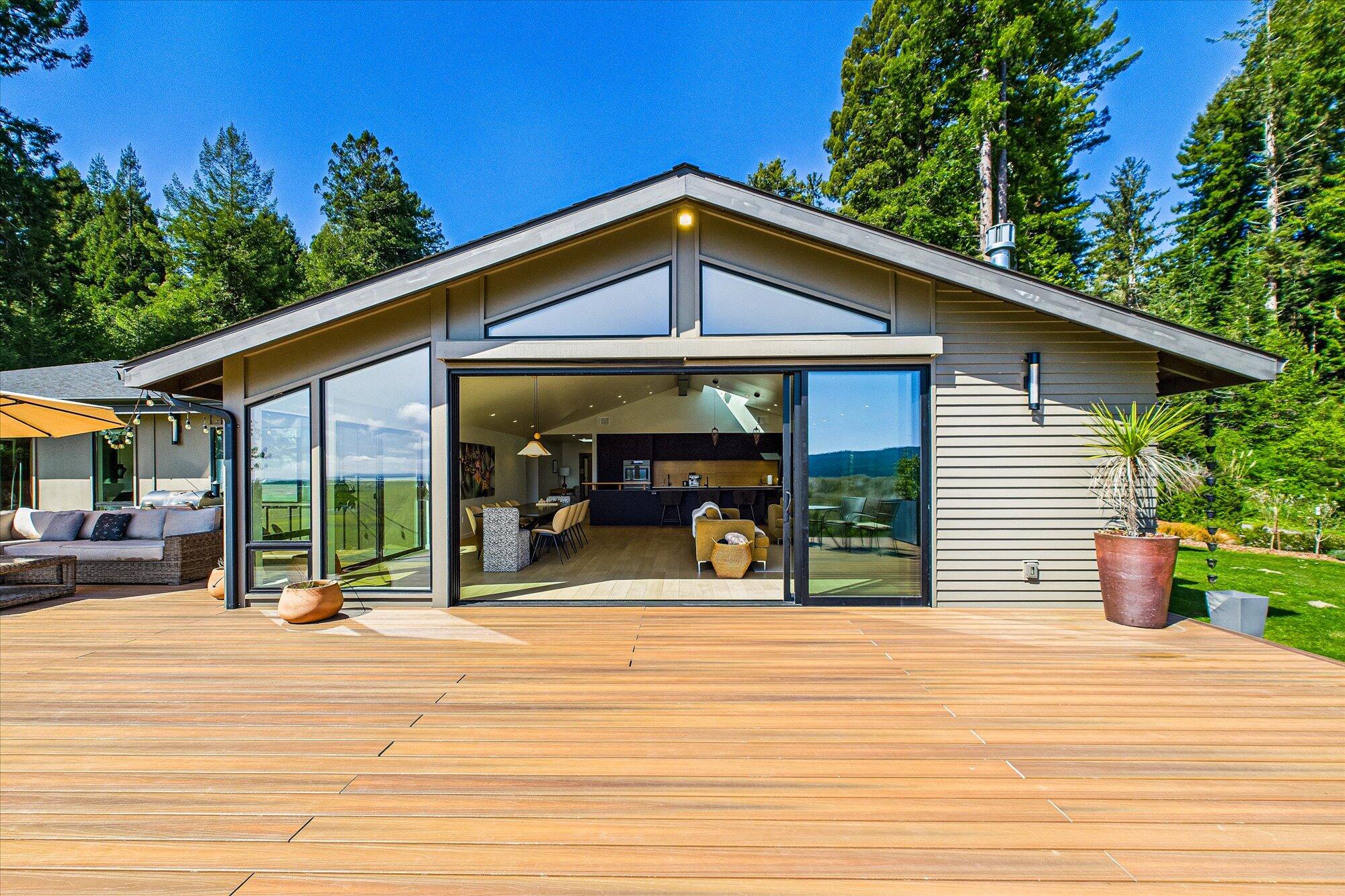 2175 N Bank Road, McKinleyville