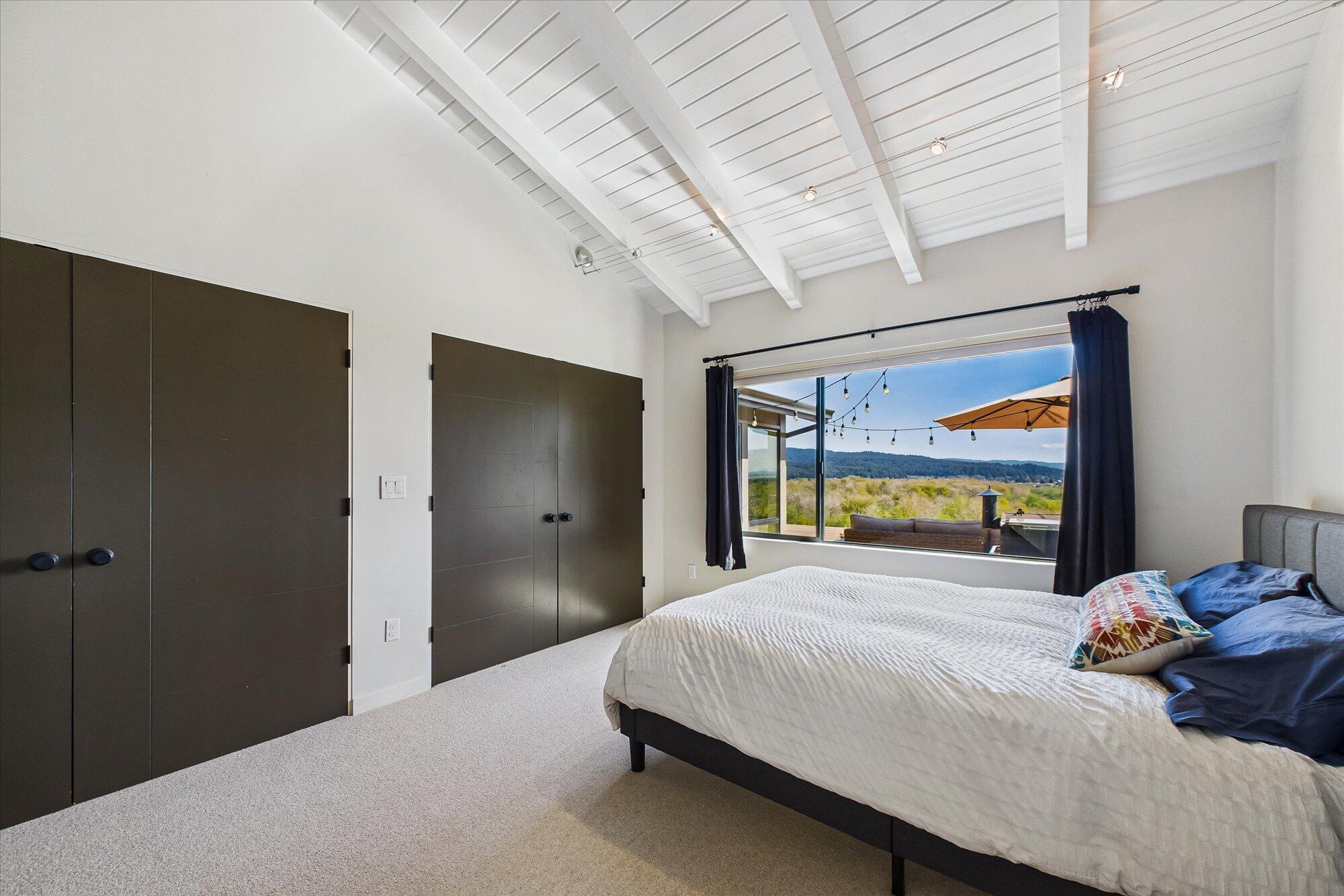 2175 N Bank Road, McKinleyville