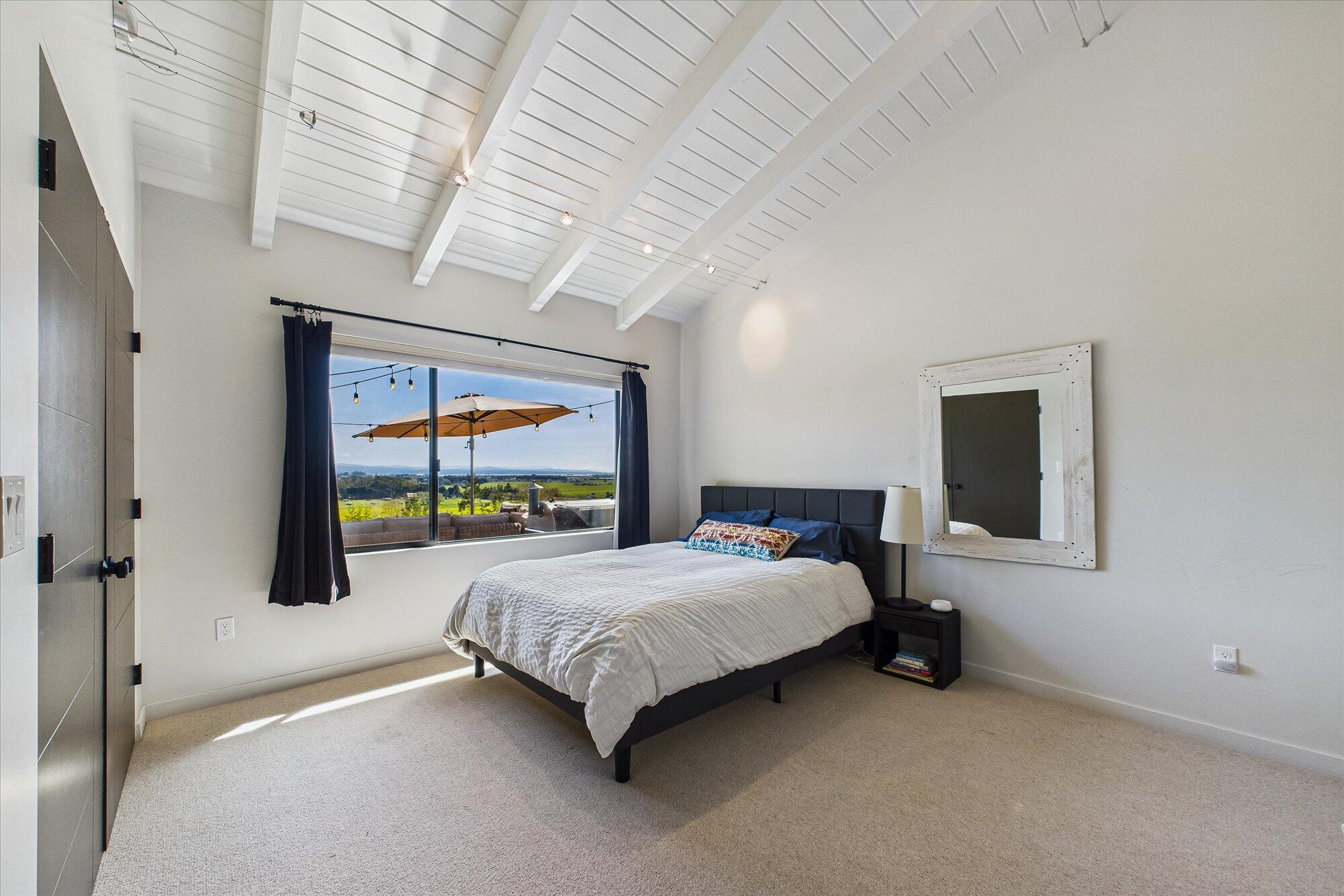 2175 N Bank Road, McKinleyville