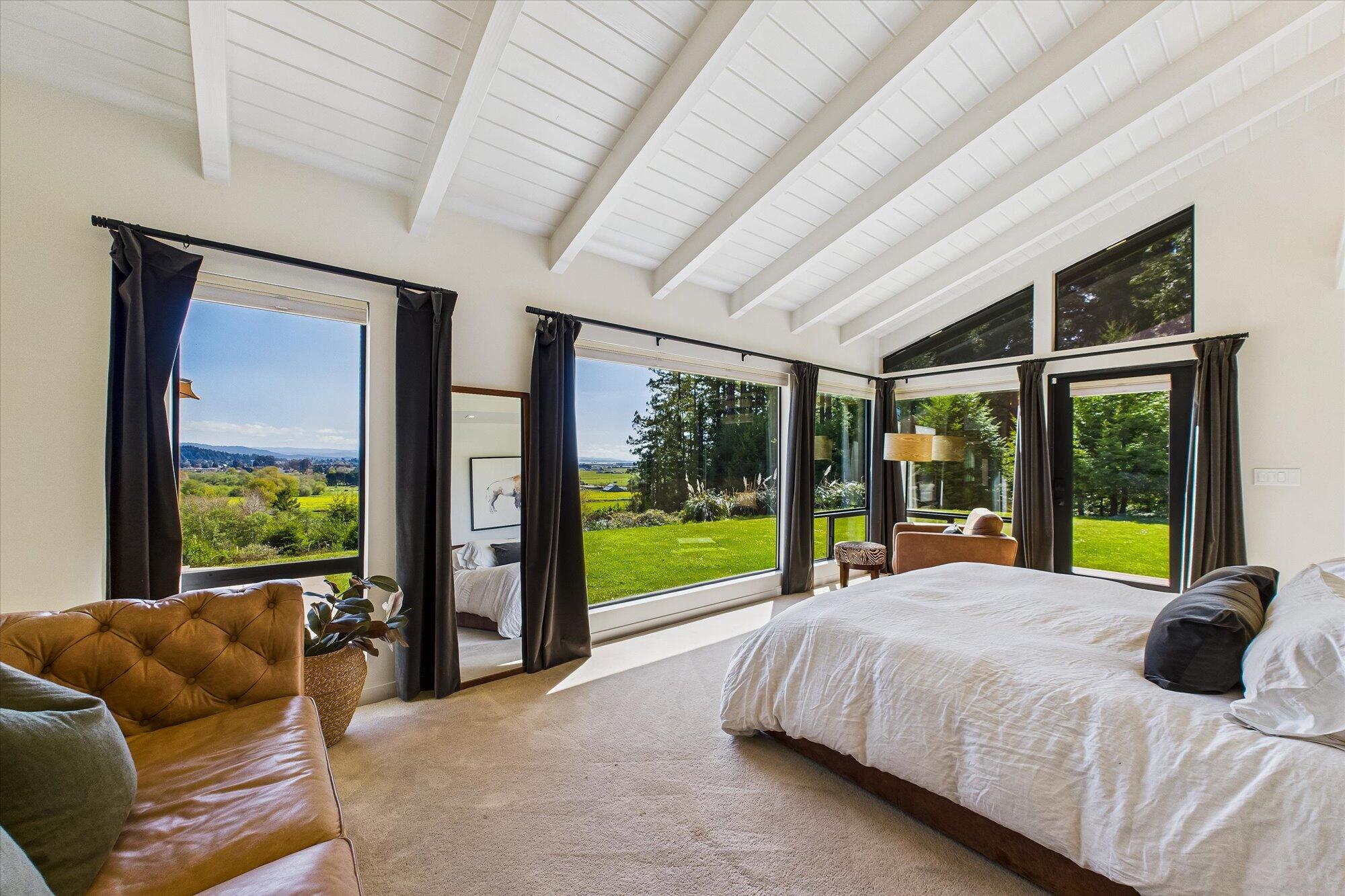2175 N Bank Road, McKinleyville
