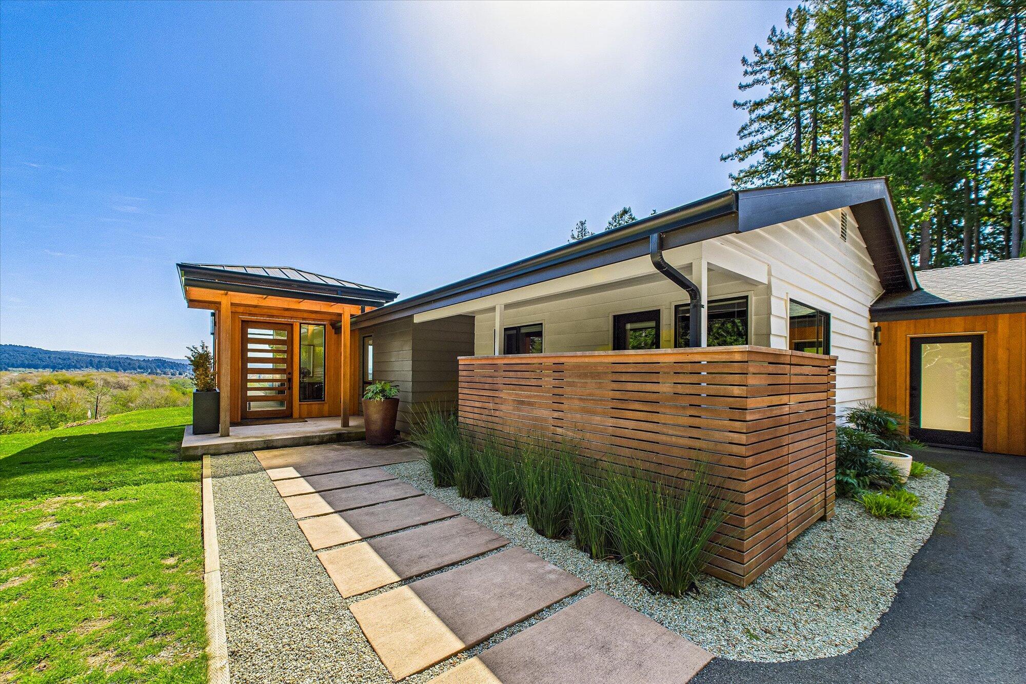 2175 N Bank Road, McKinleyville
