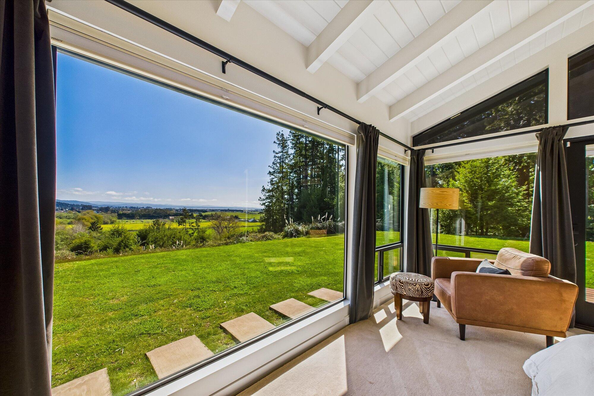 2175 N Bank Road, McKinleyville