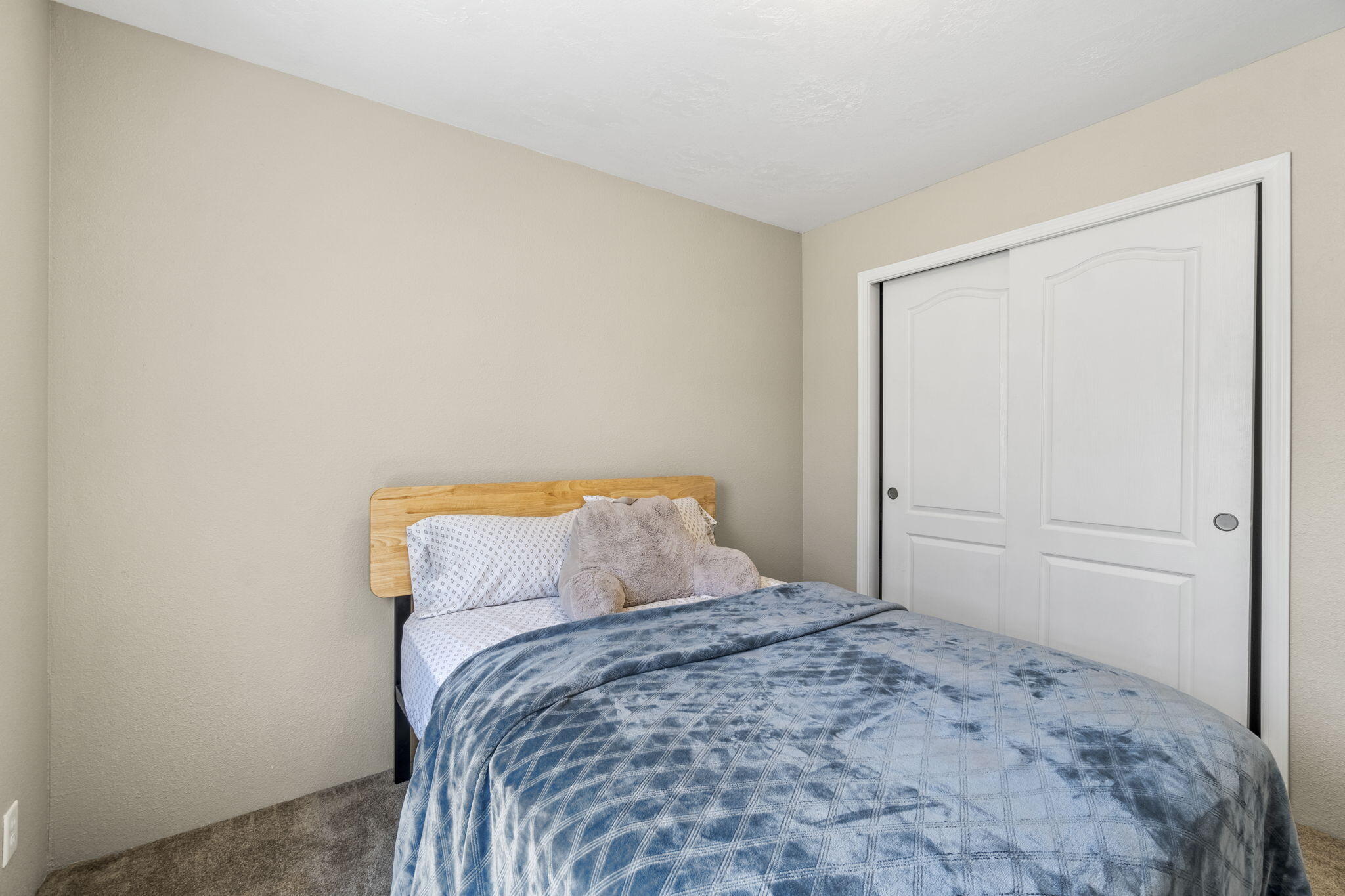 72 West Coast Drive 18