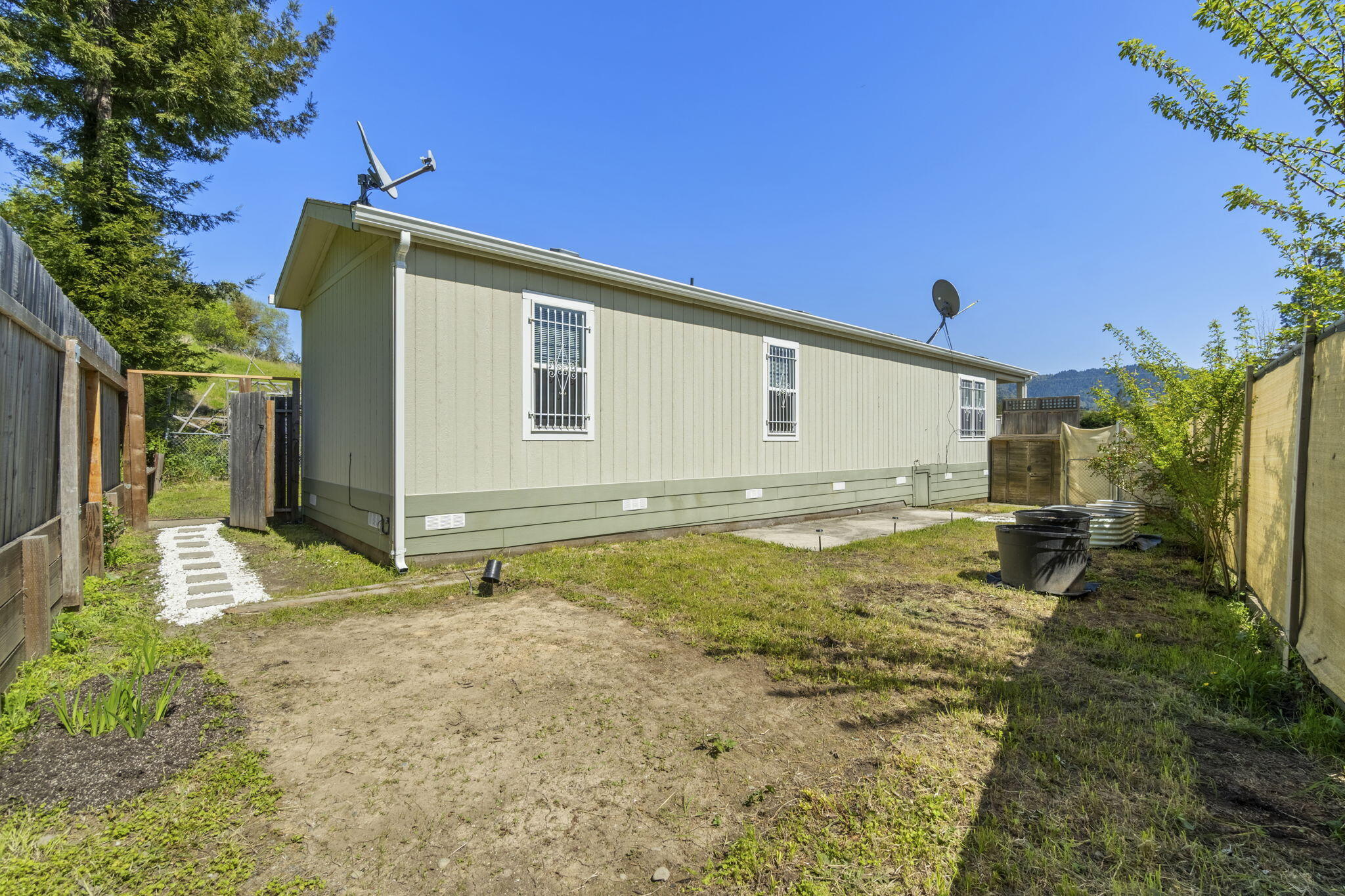 72 West Coast Drive 18